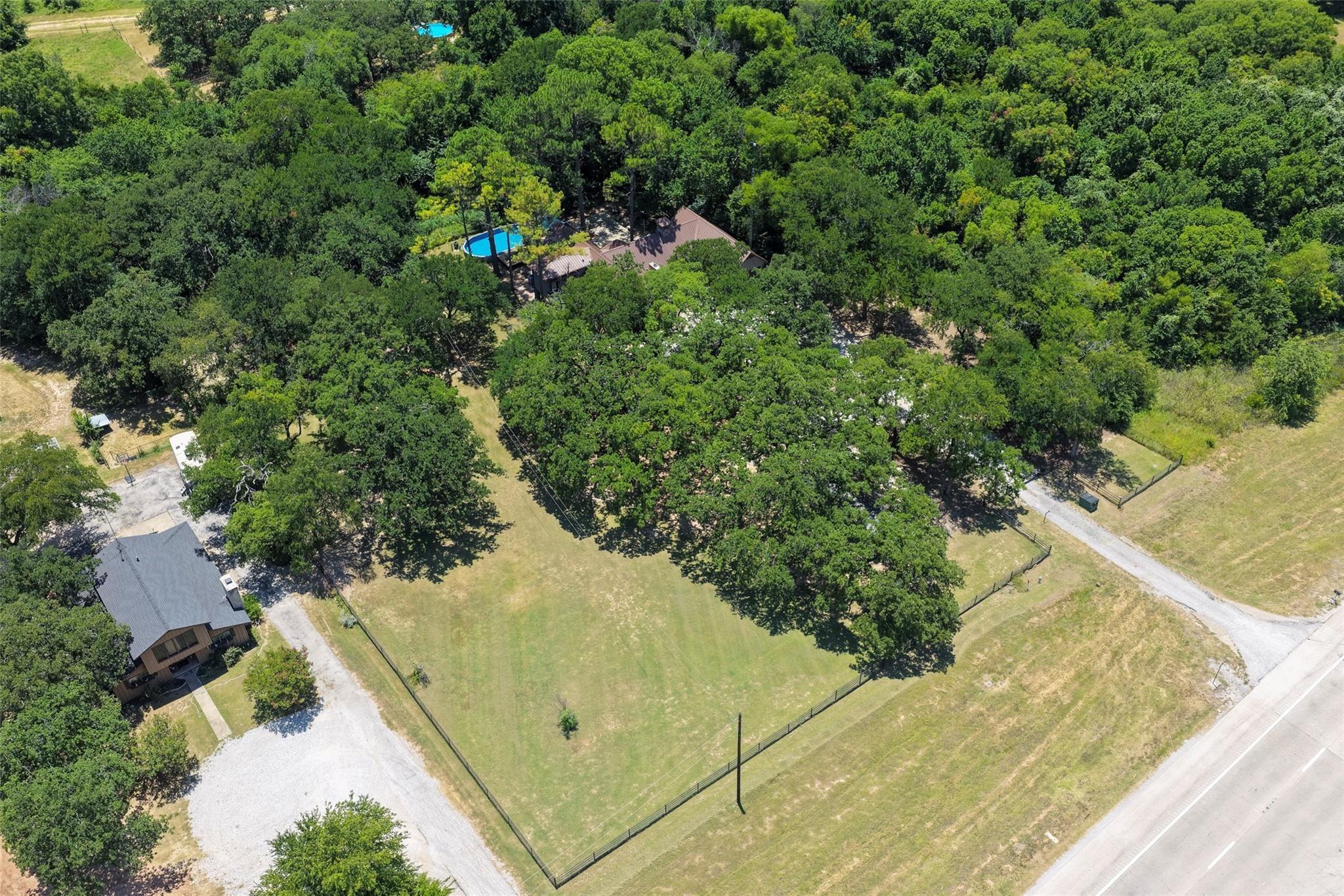 main property photo 22