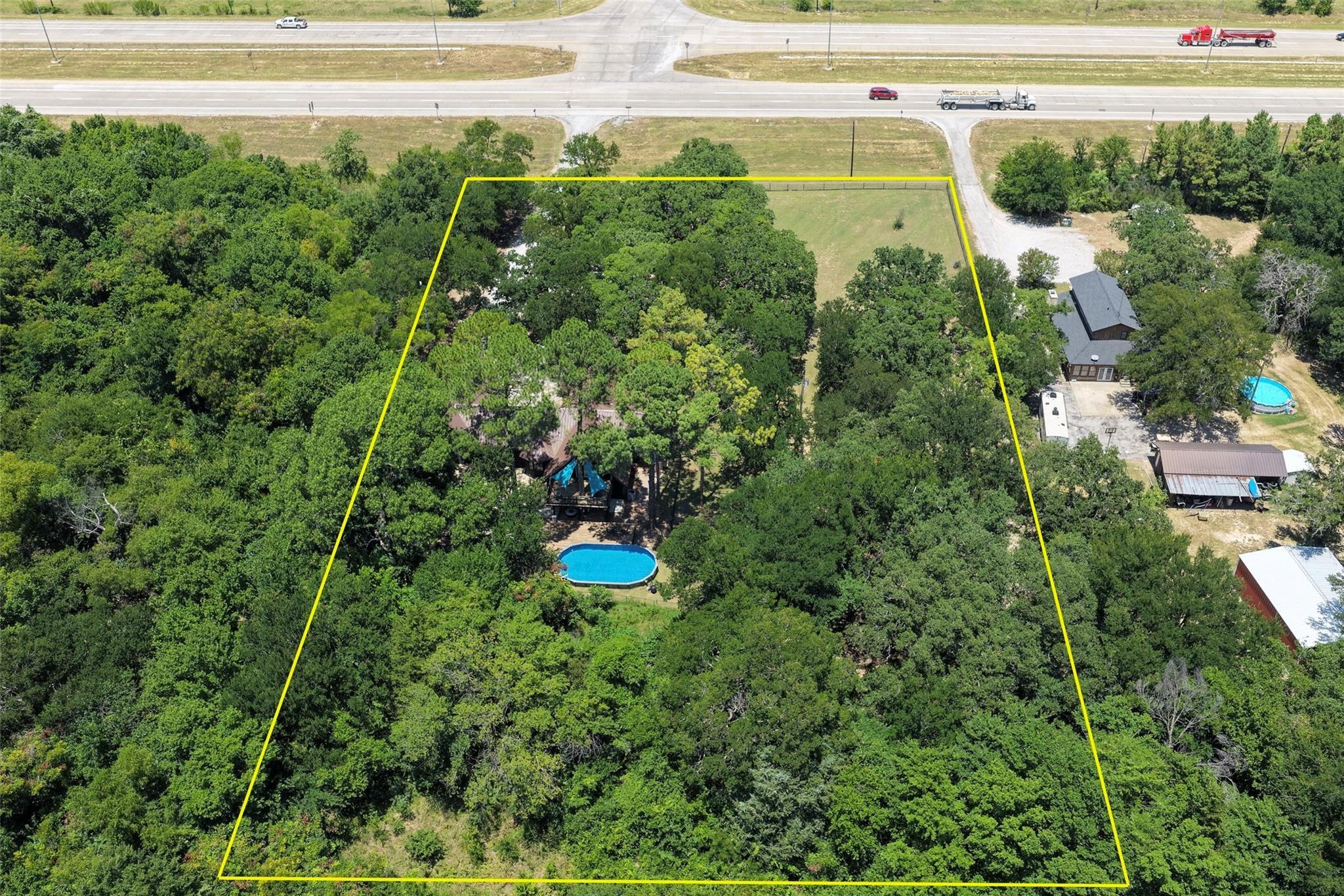 main property photo 23