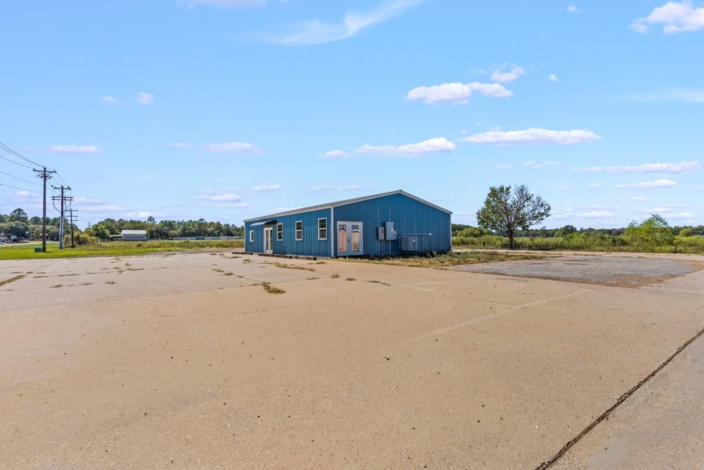 main property photo 8