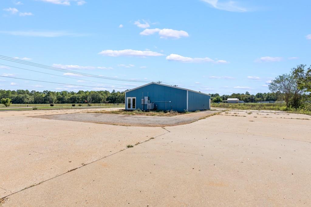 main property photo 9