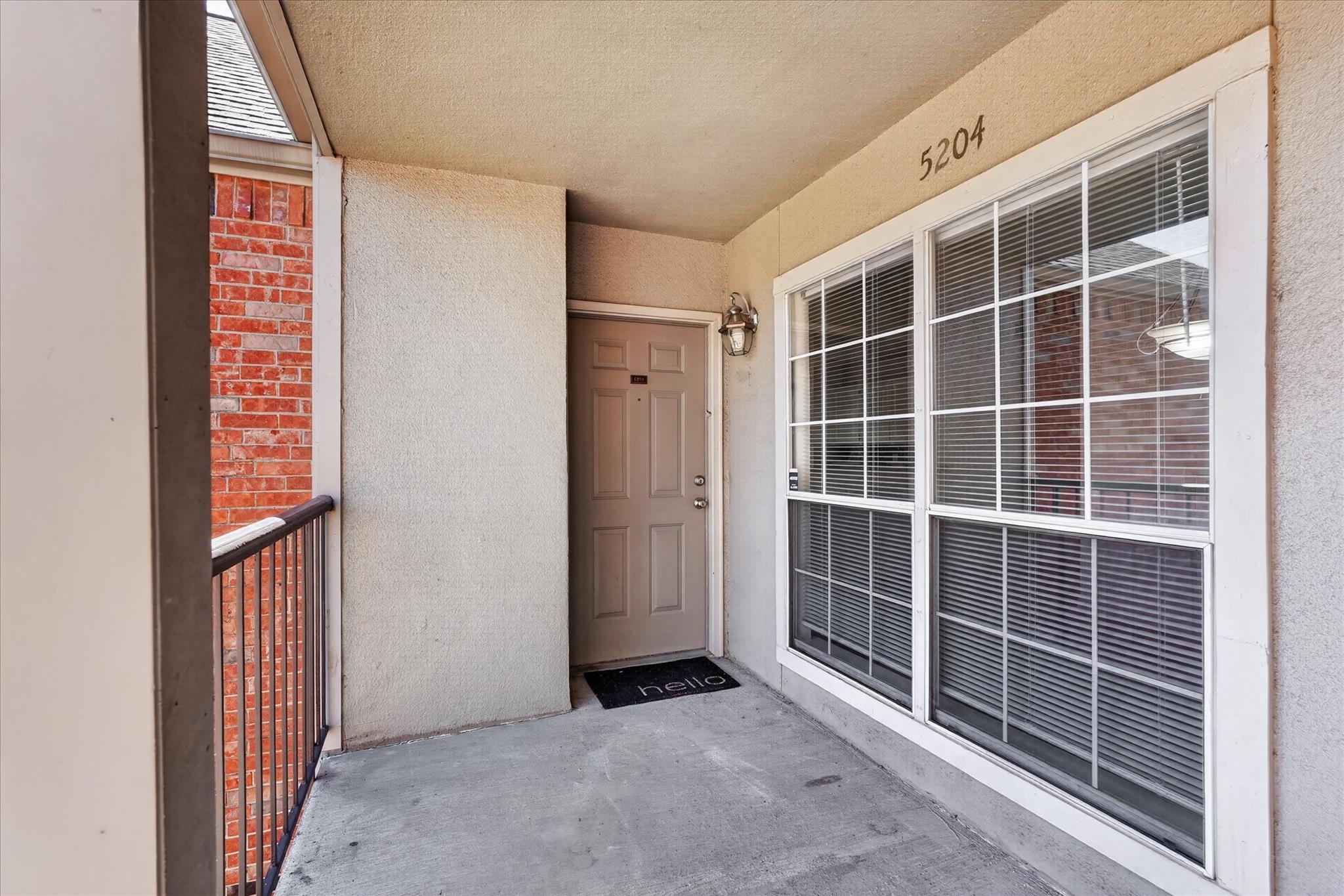 main property photo 10
