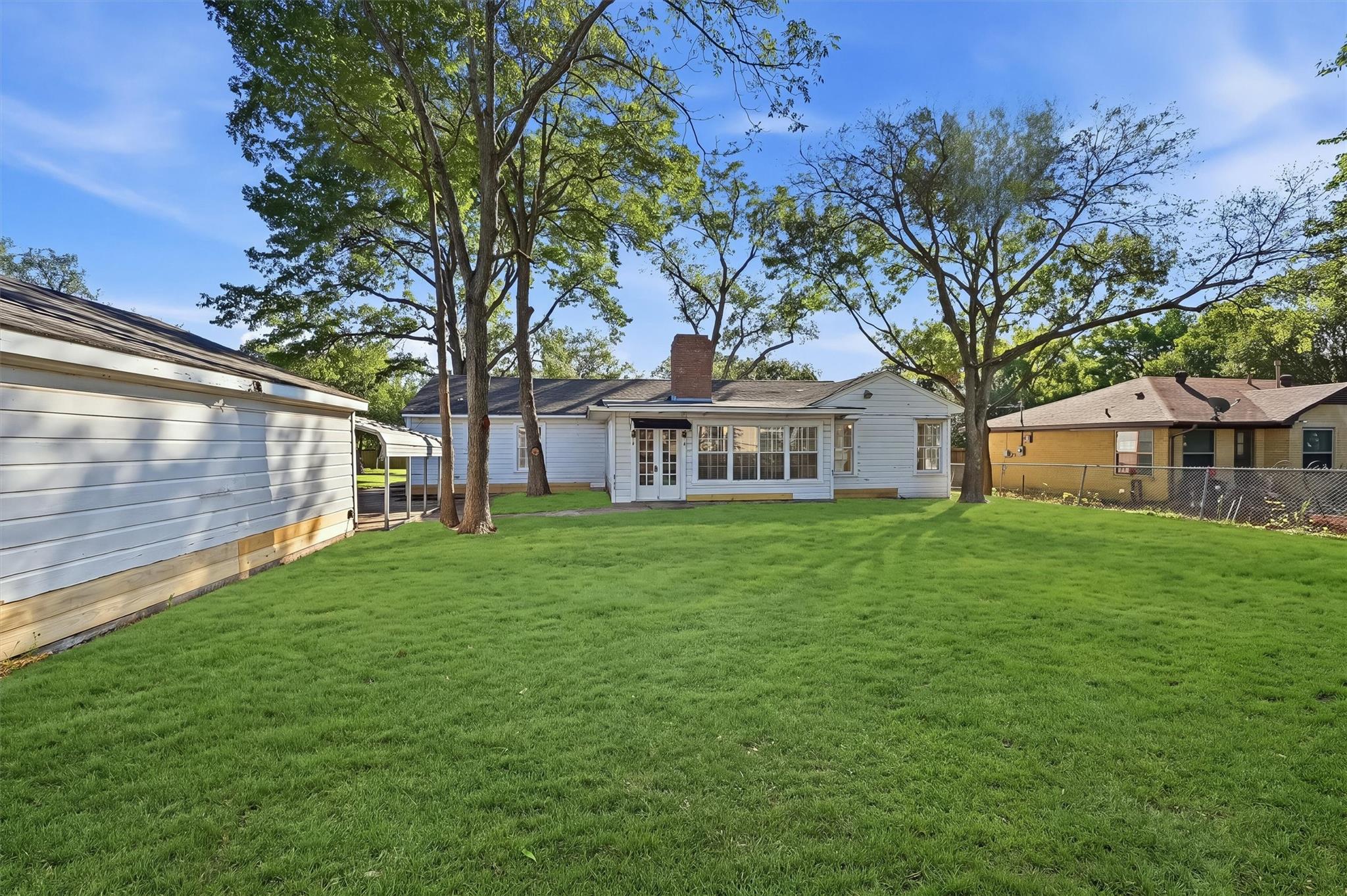 main property photo 27