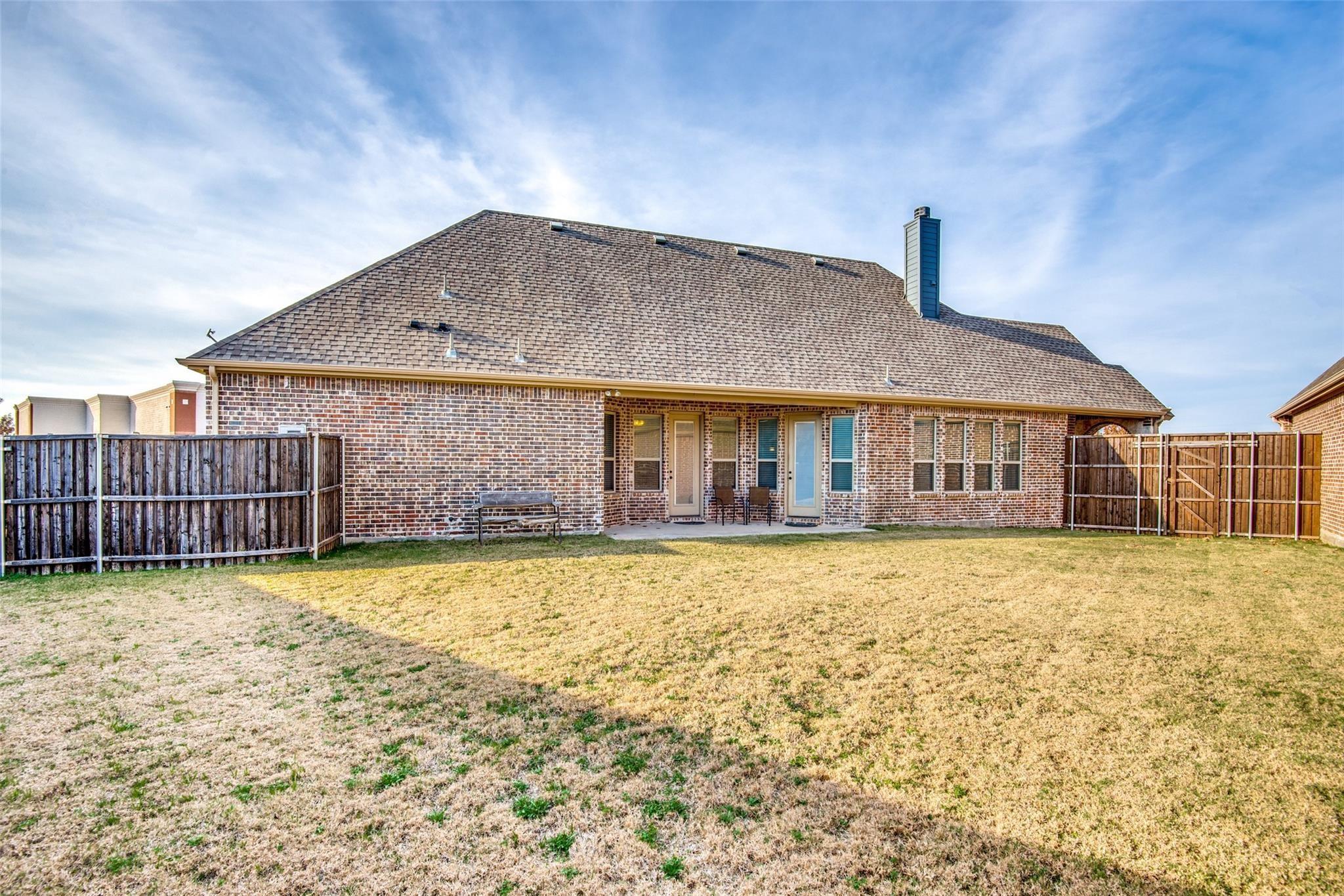 main property photo 13