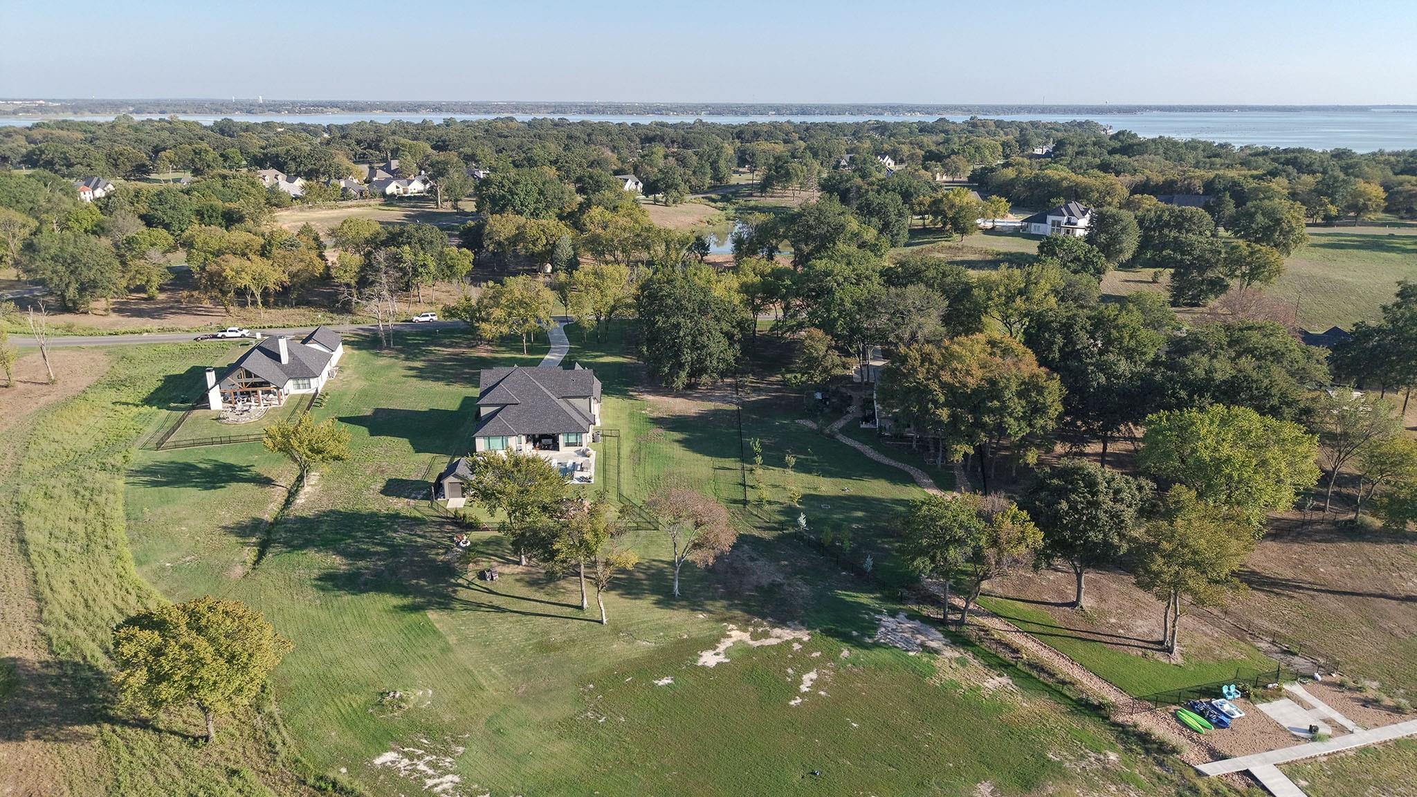 main property photo 17