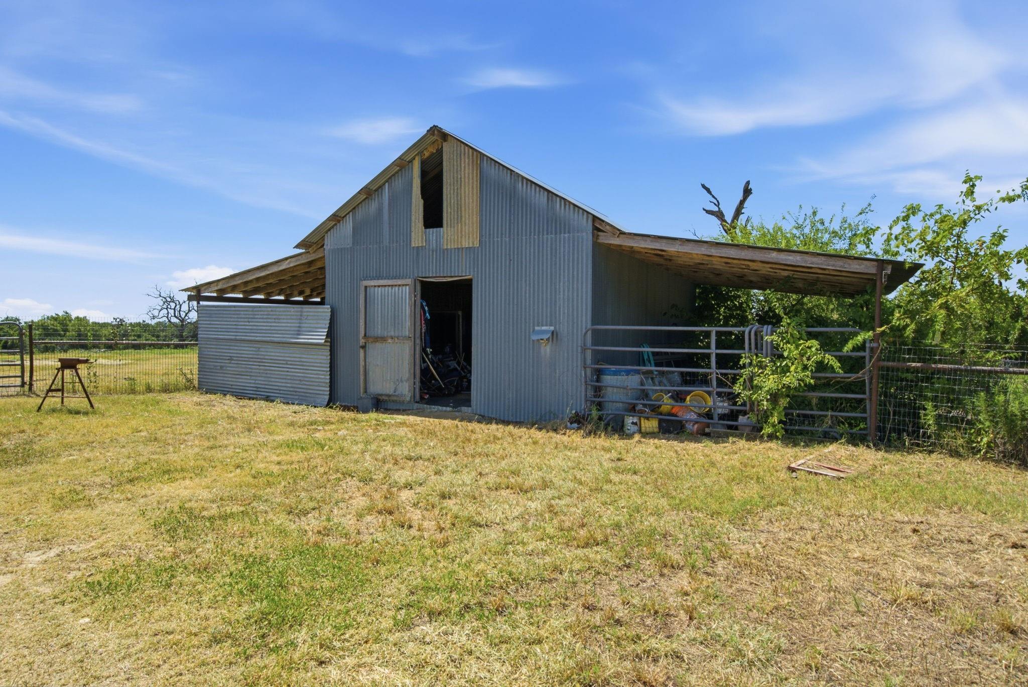 main property photo 15