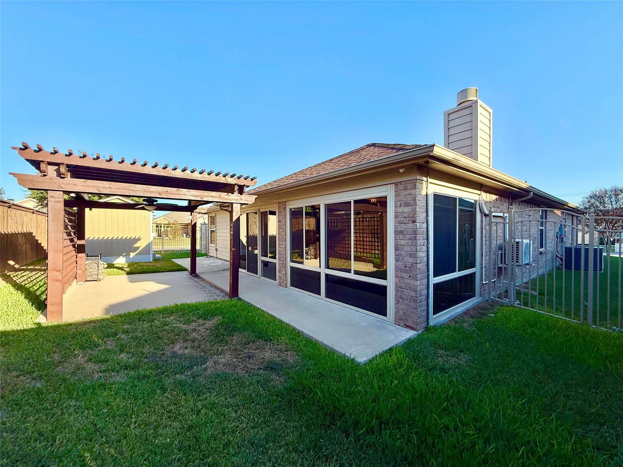 main property photo 27