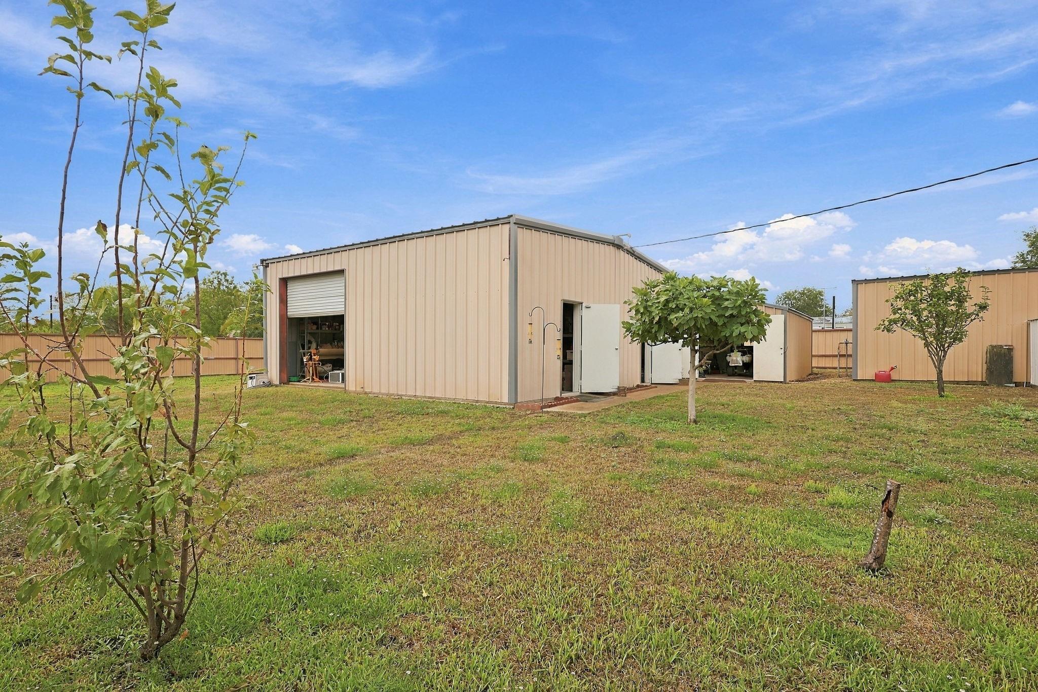 main property photo 2