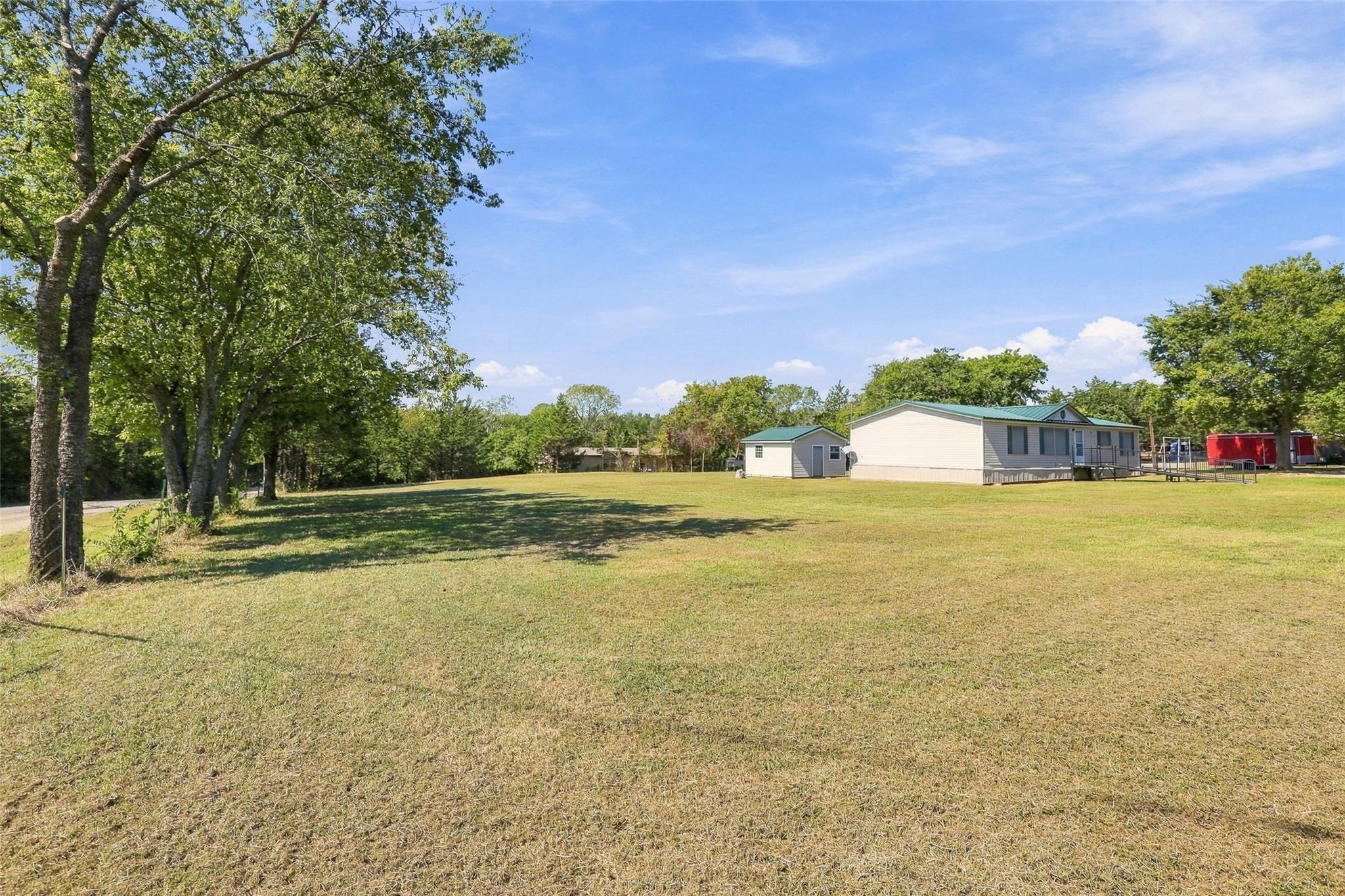main property photo 25