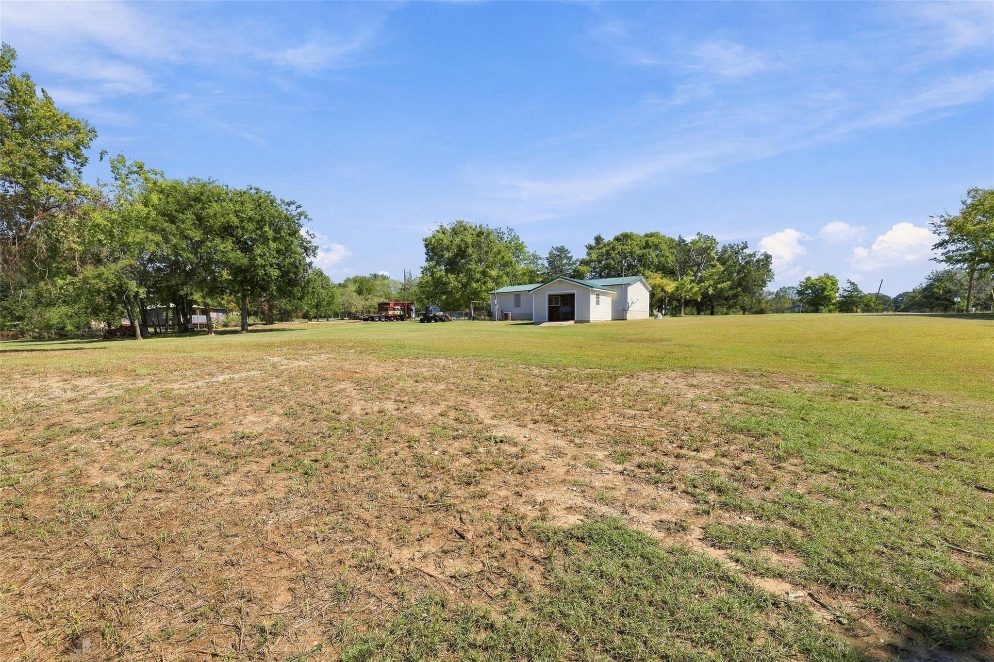 main property photo 29