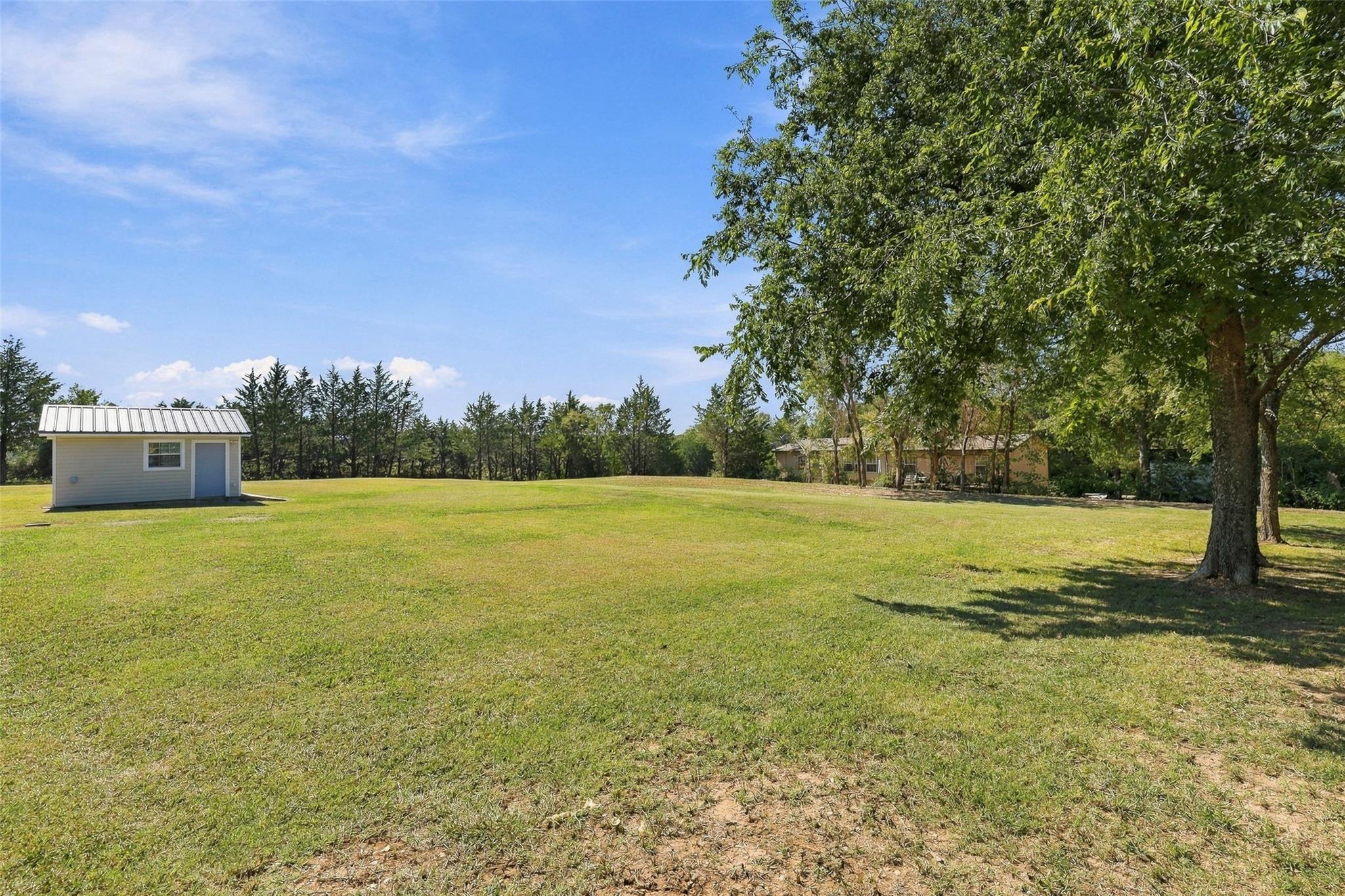 main property photo 32