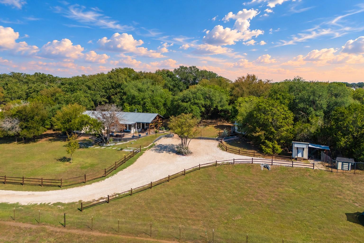 main property photo 31