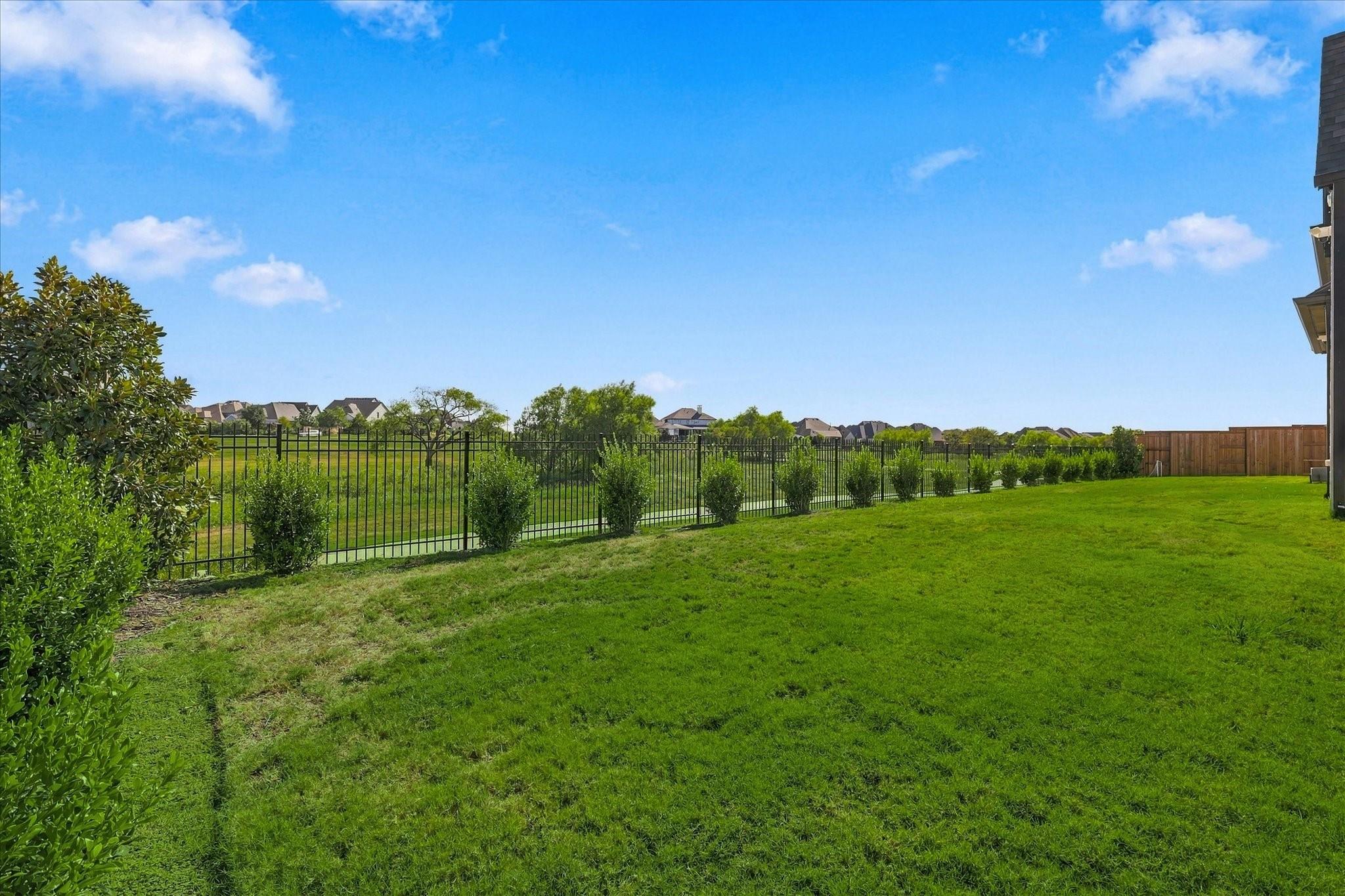 main property photo 34