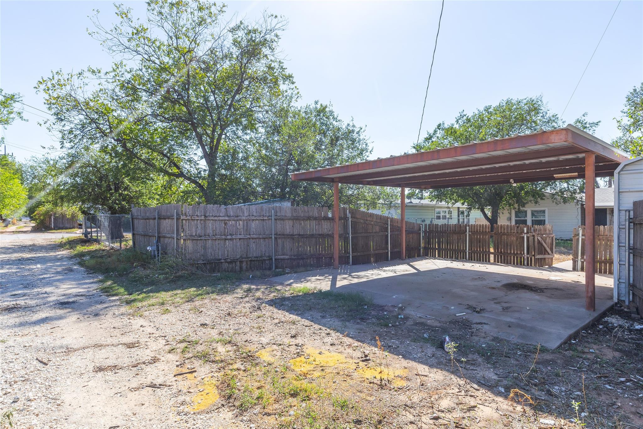 main property photo 26