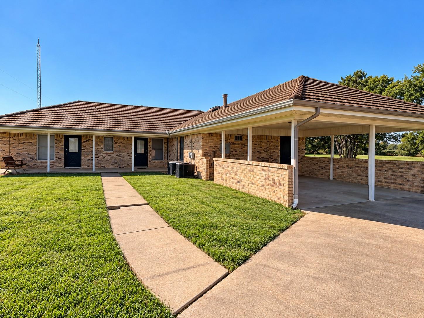 main property photo 4