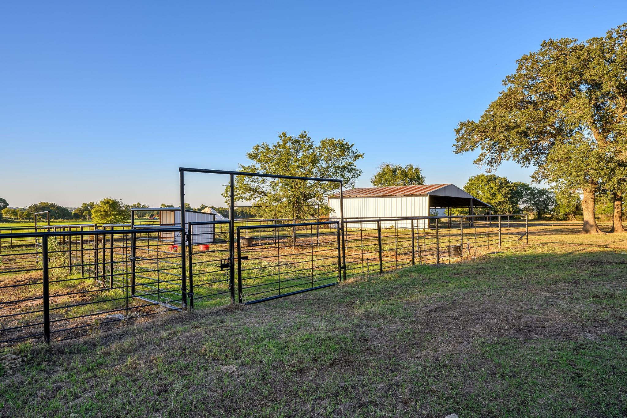 main property photo 6
