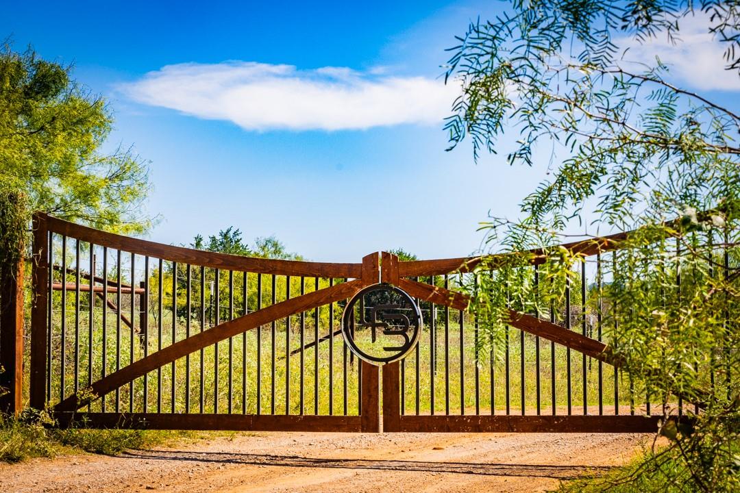 main property photo 26