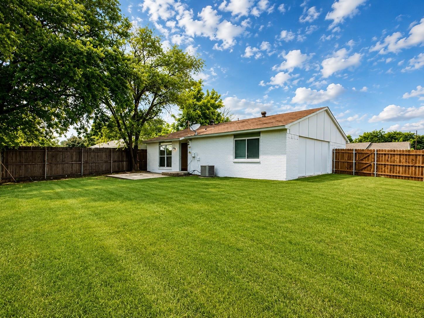 main property photo 13