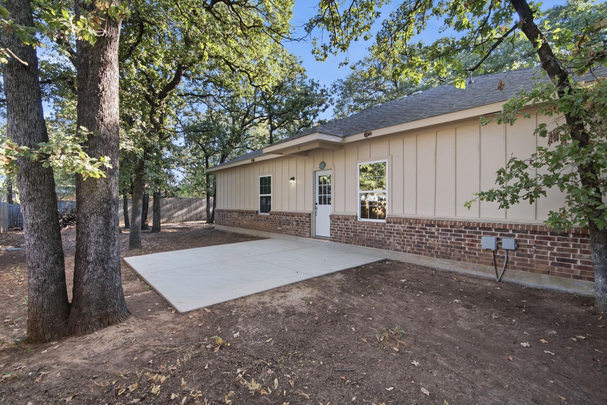 main property photo 20