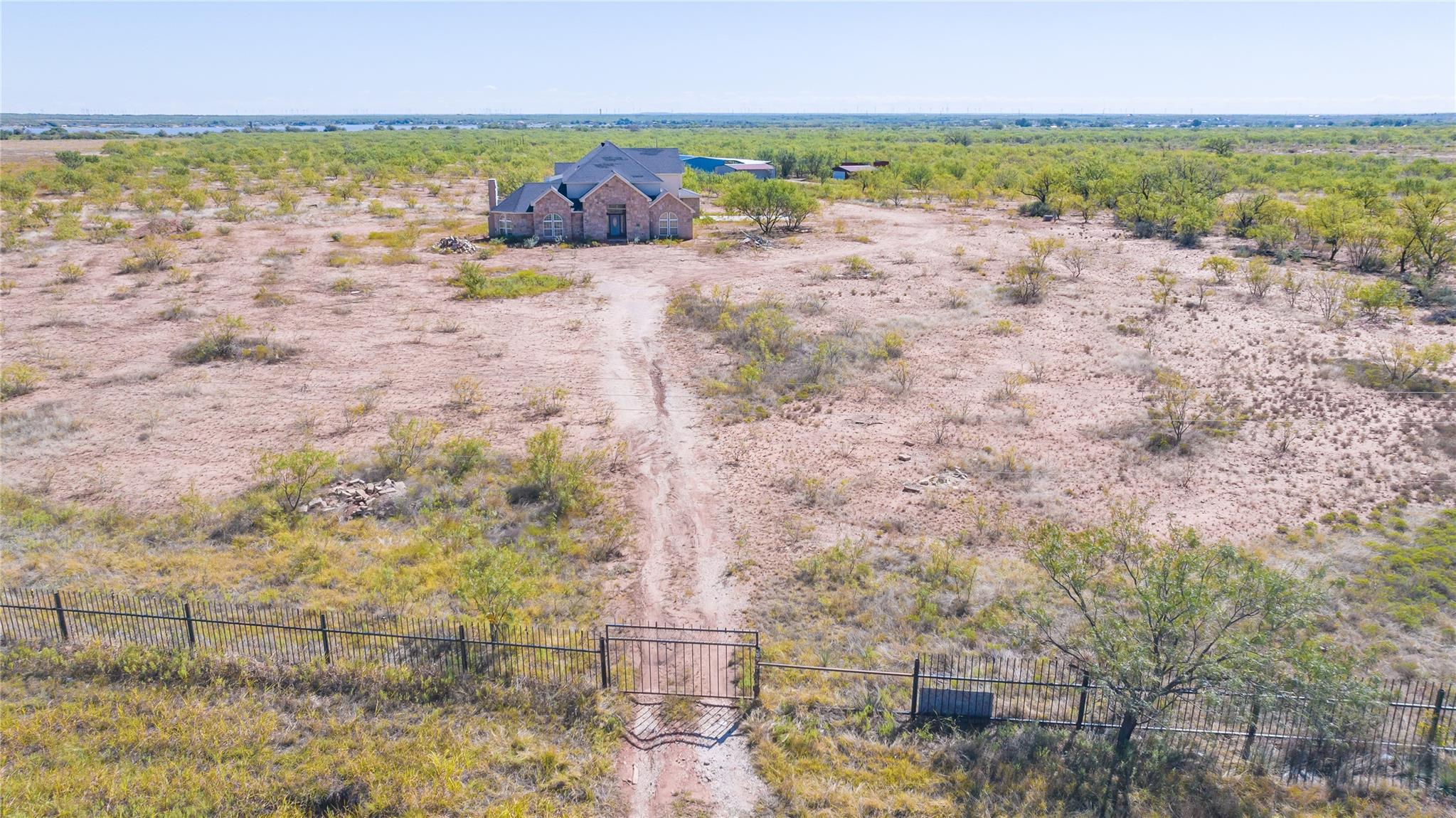 main property photo 13