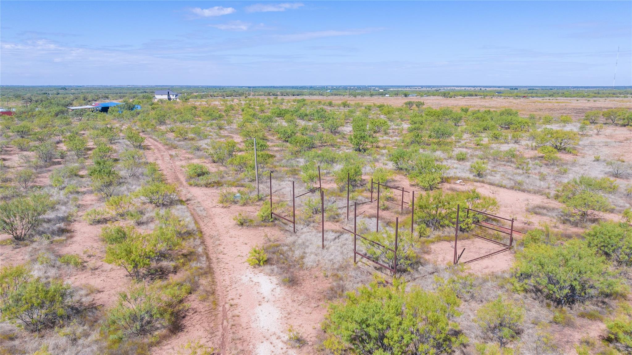 main property photo 27