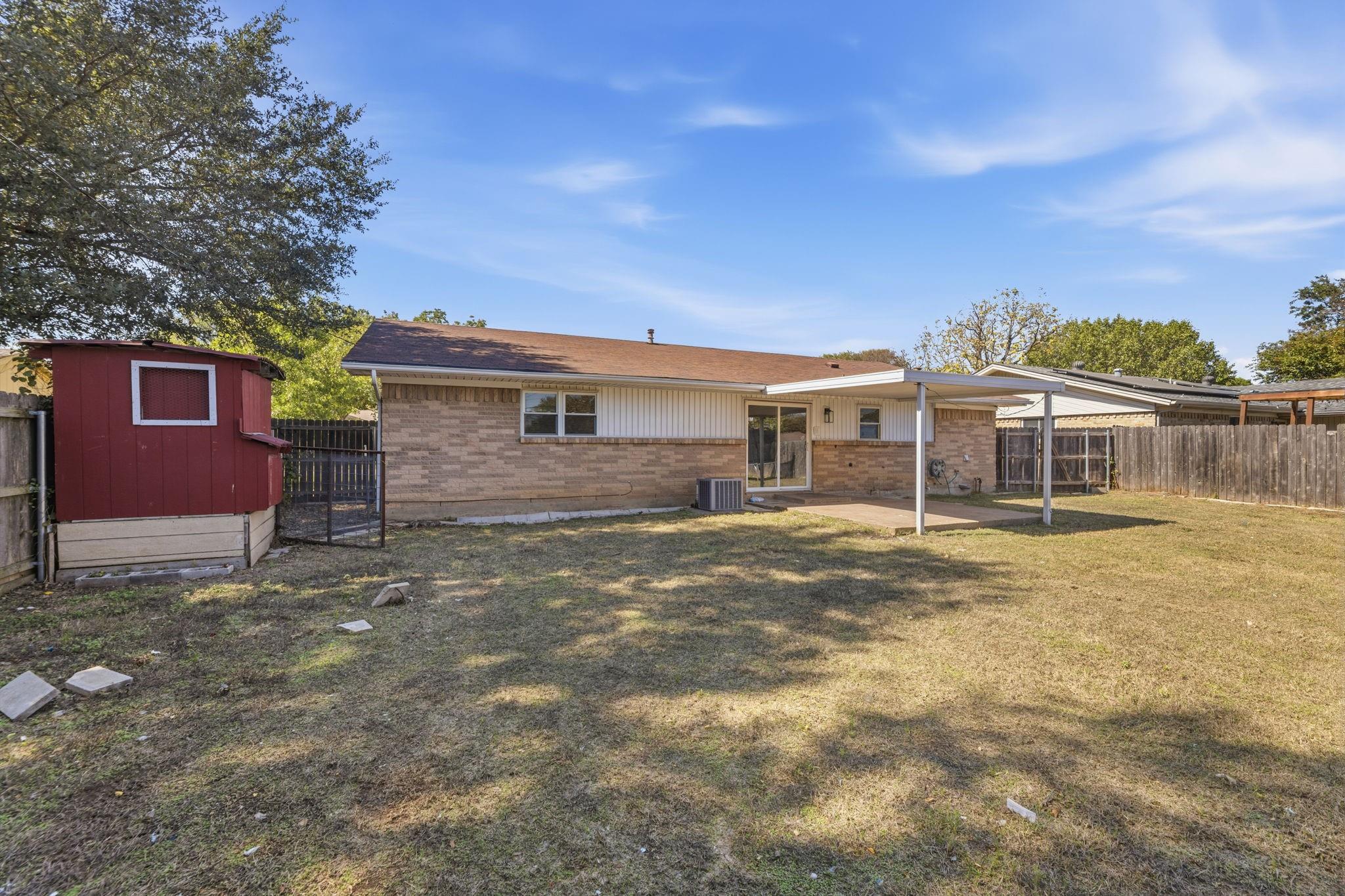 main property photo 28