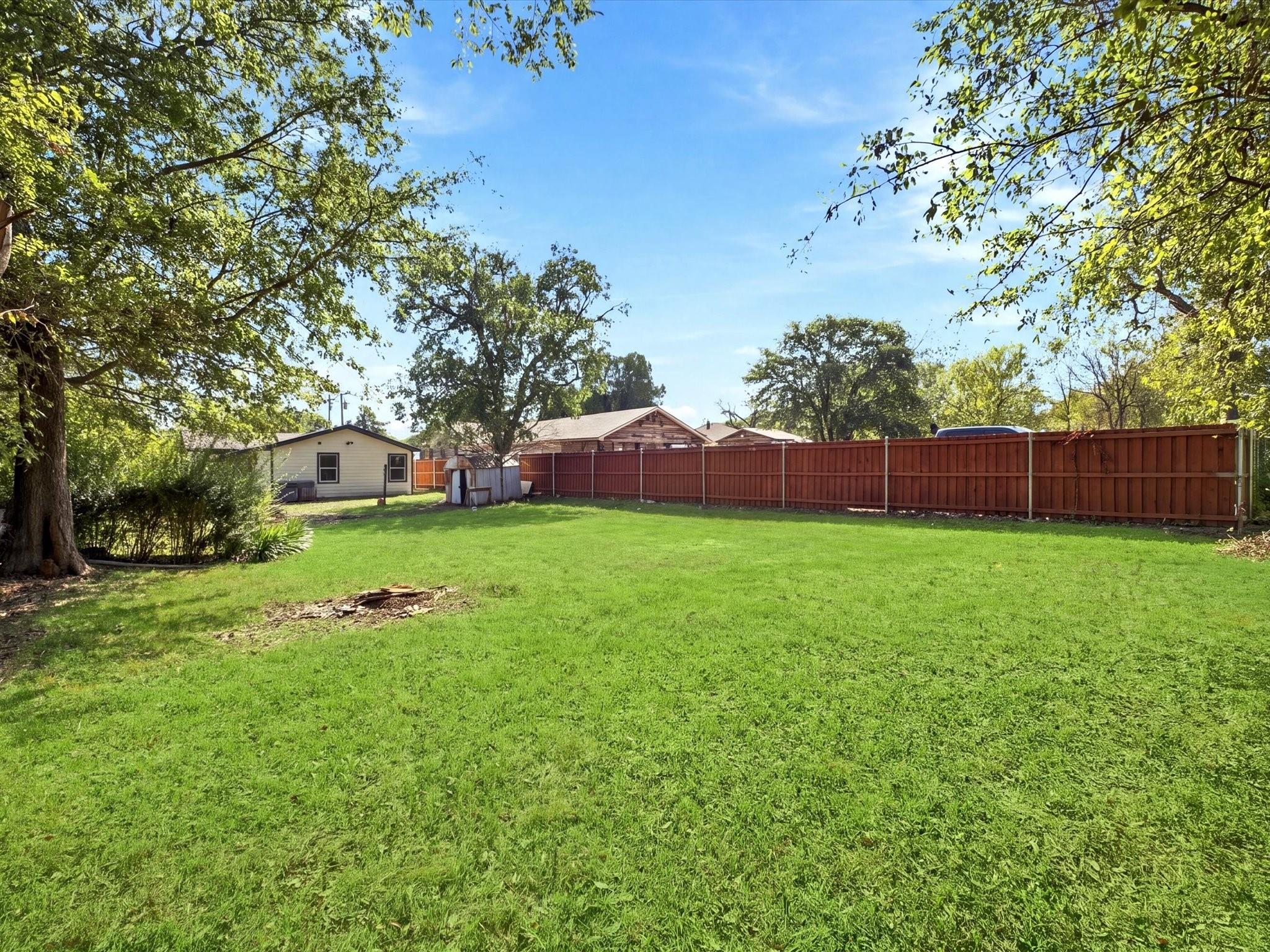main property photo 22