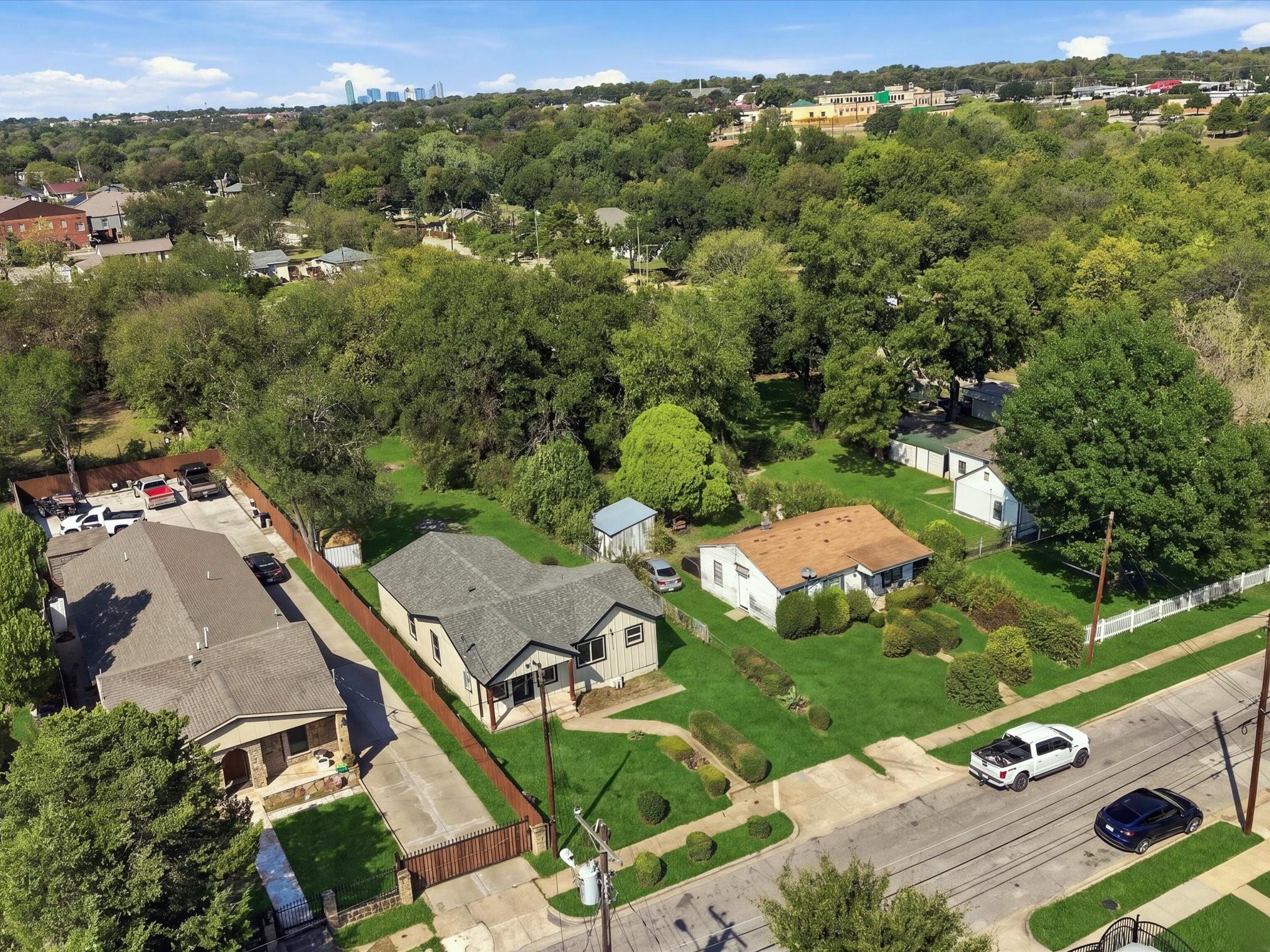 main property photo 26