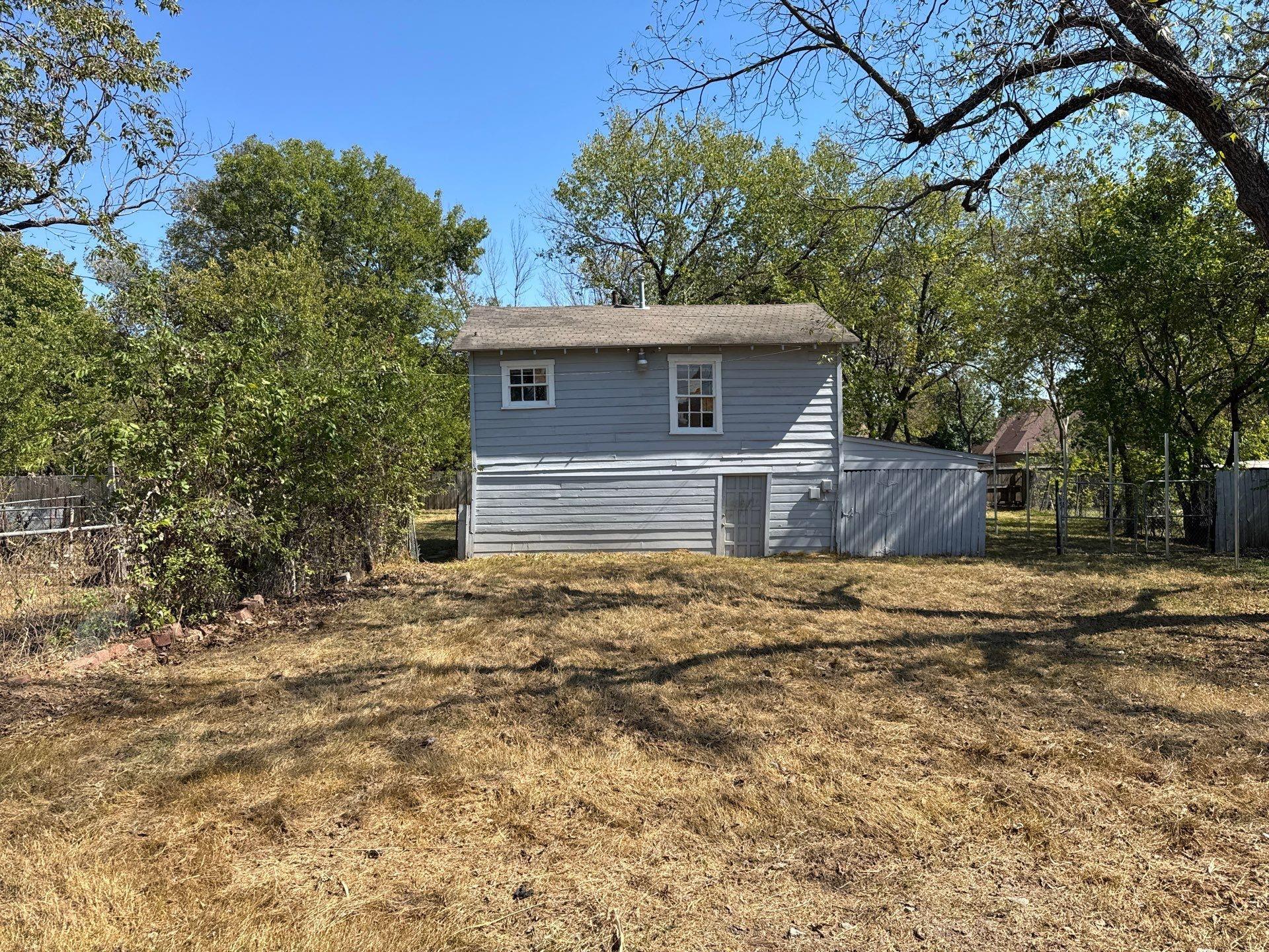 main property photo 18