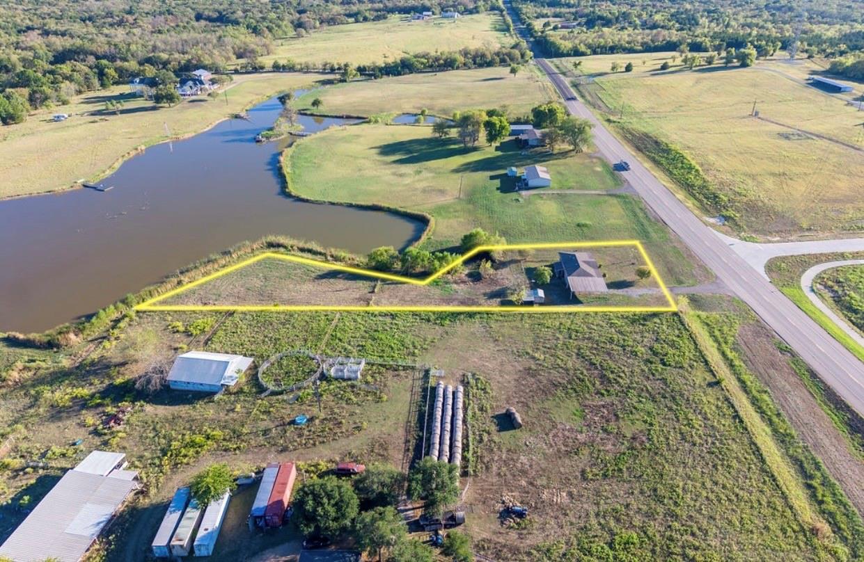 main property photo 10