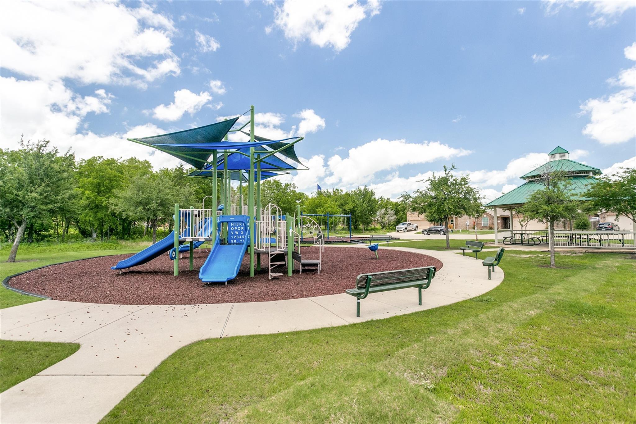 main property photo 27