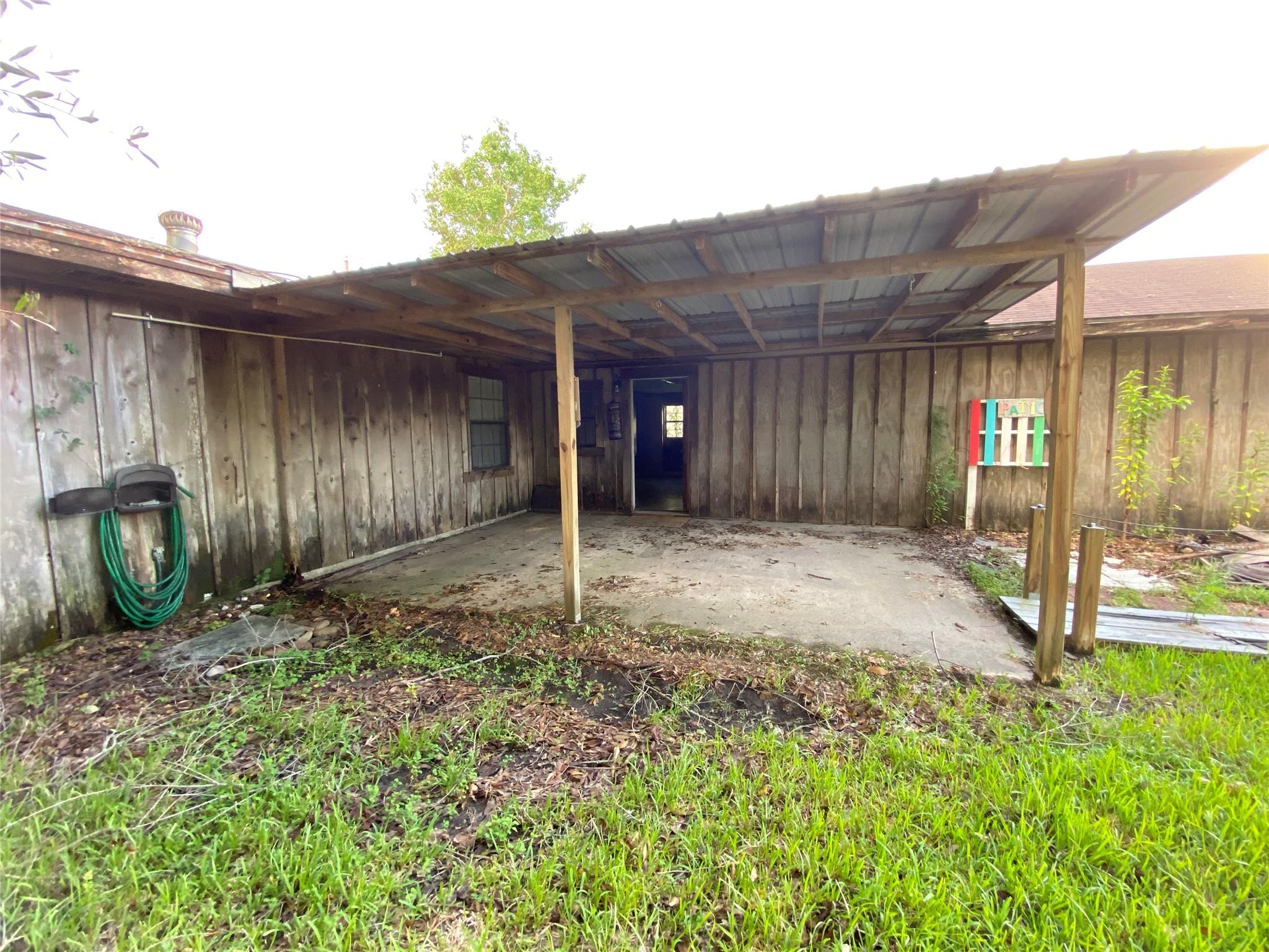 main property photo 22