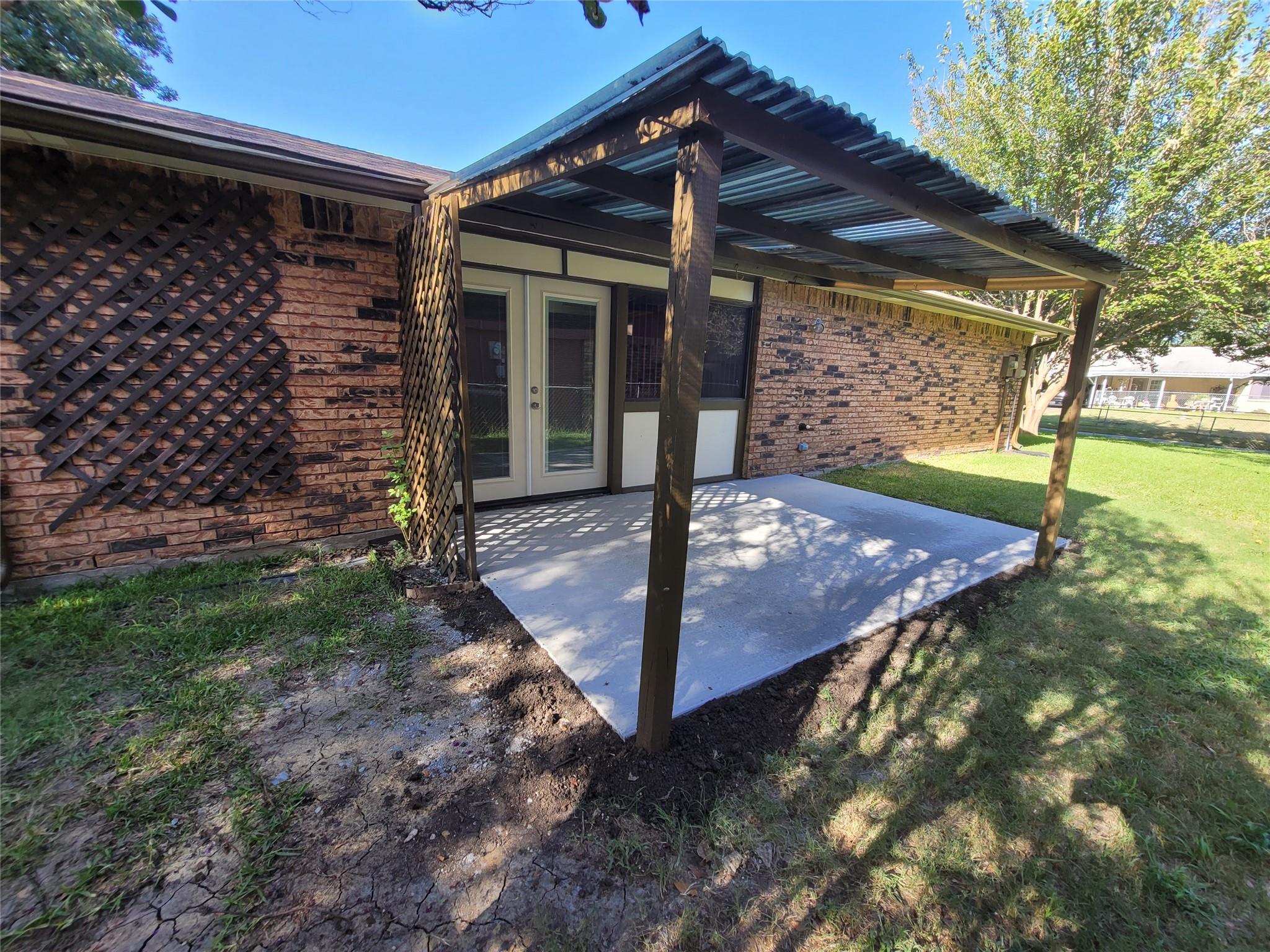 main property photo 6
