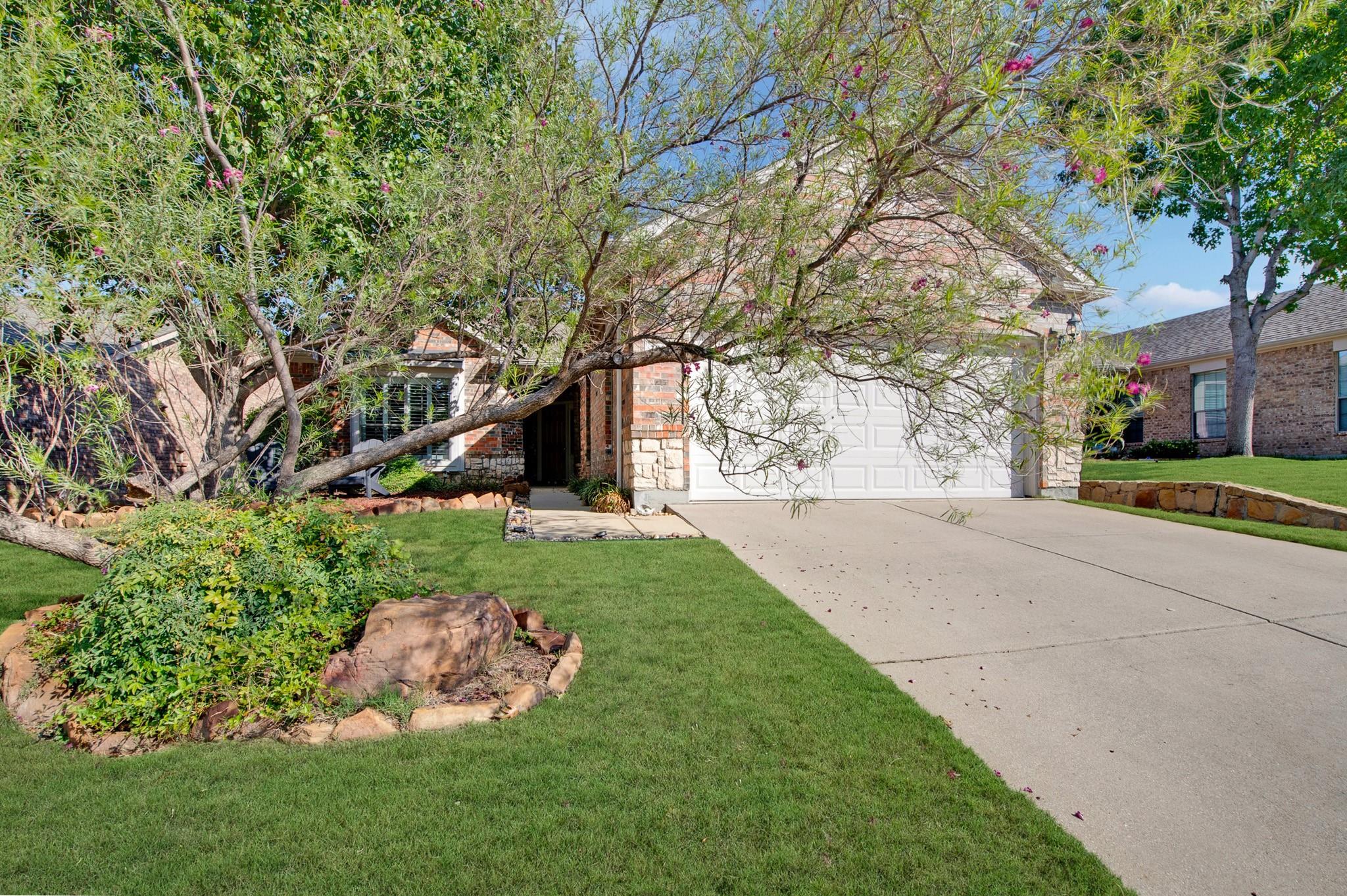 main property photo 0