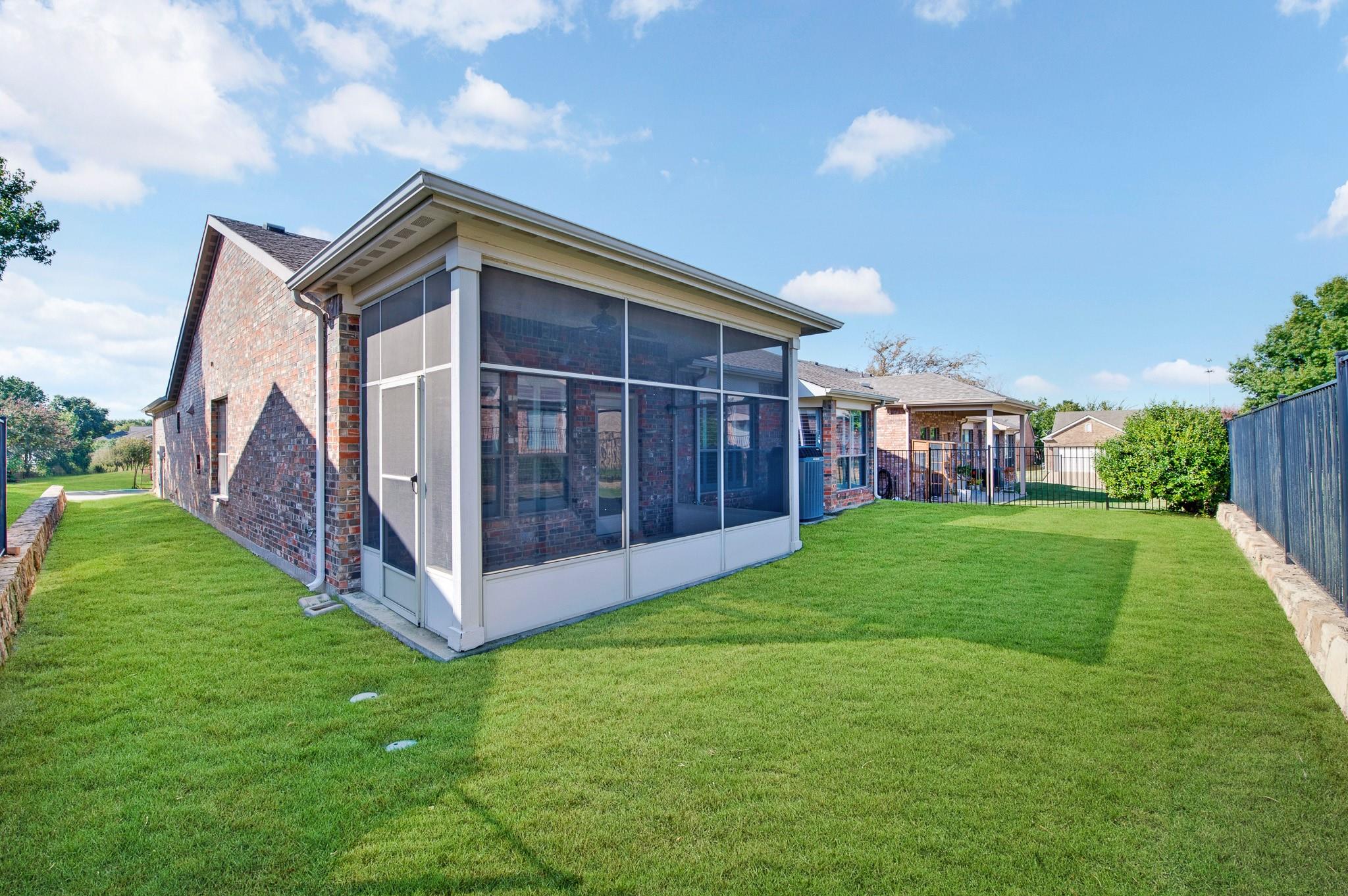 main property photo 26