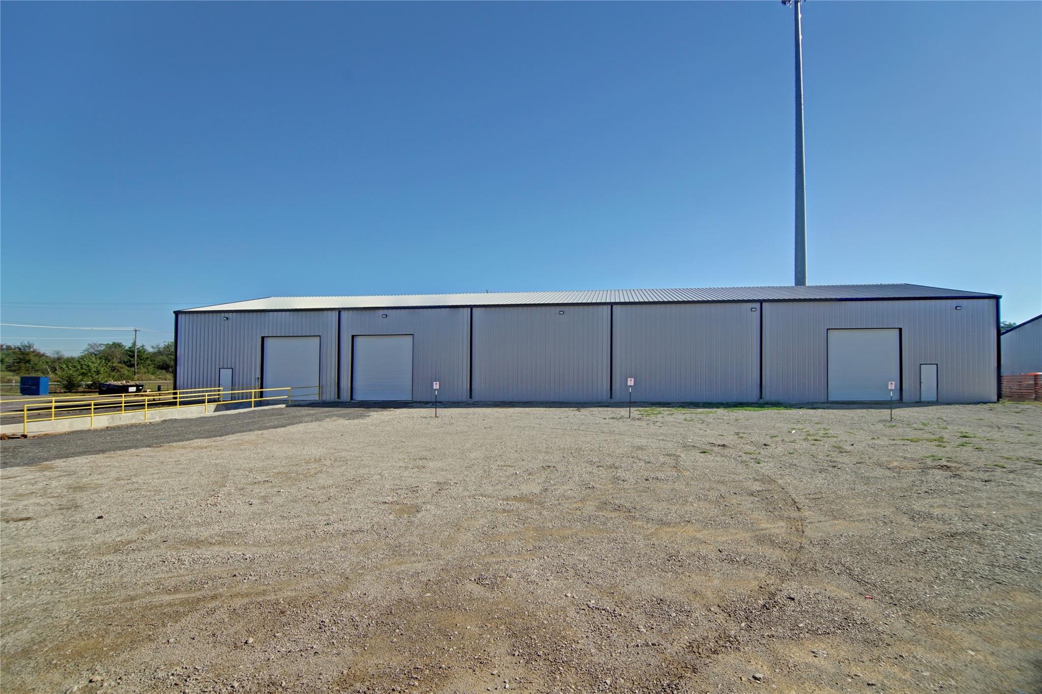 main property photo 26
