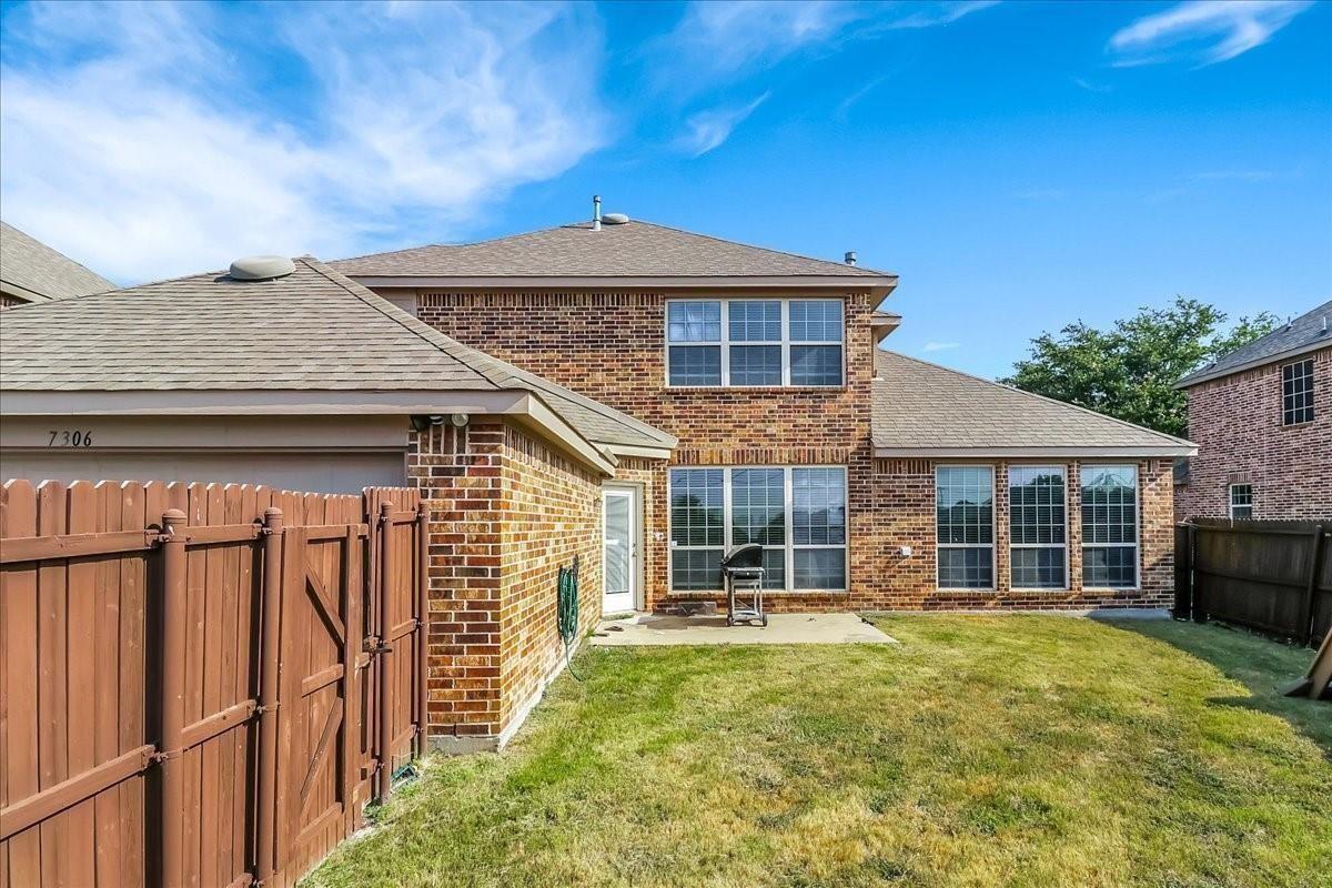 main property photo 15