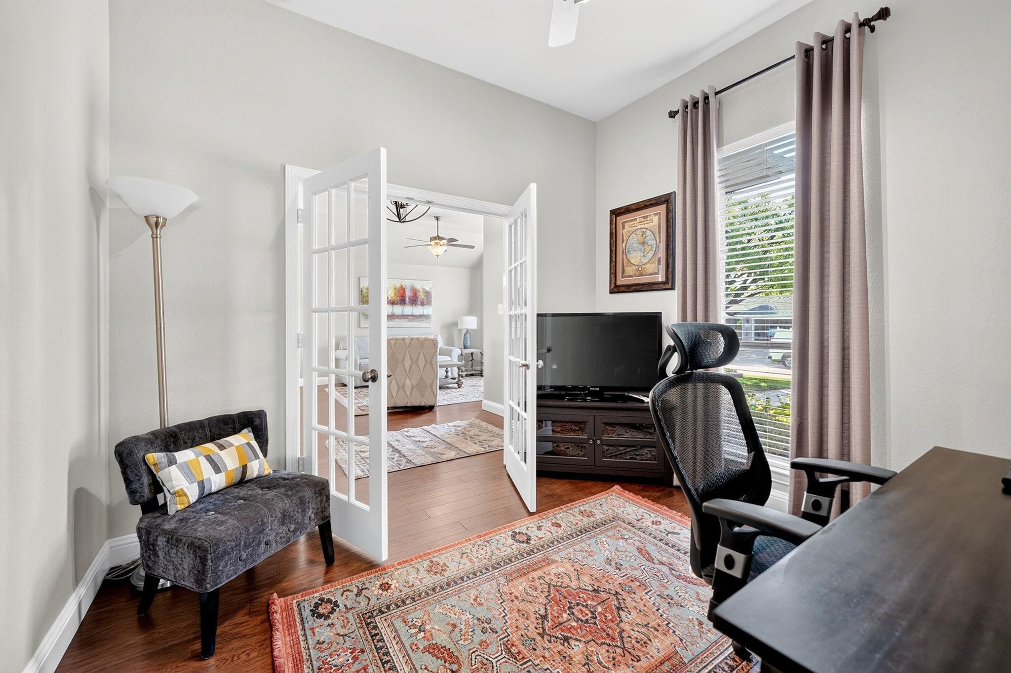 main property photo 28