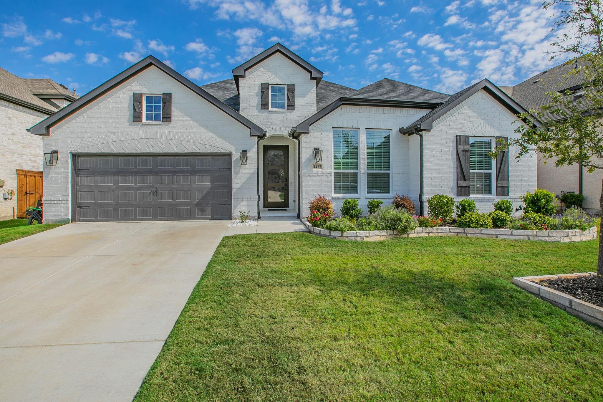 main property photo 0