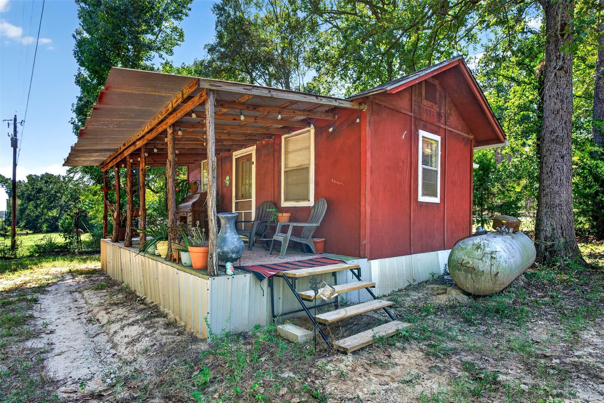 main property photo 25