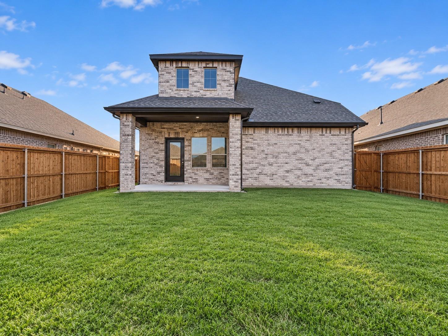 main property photo 10