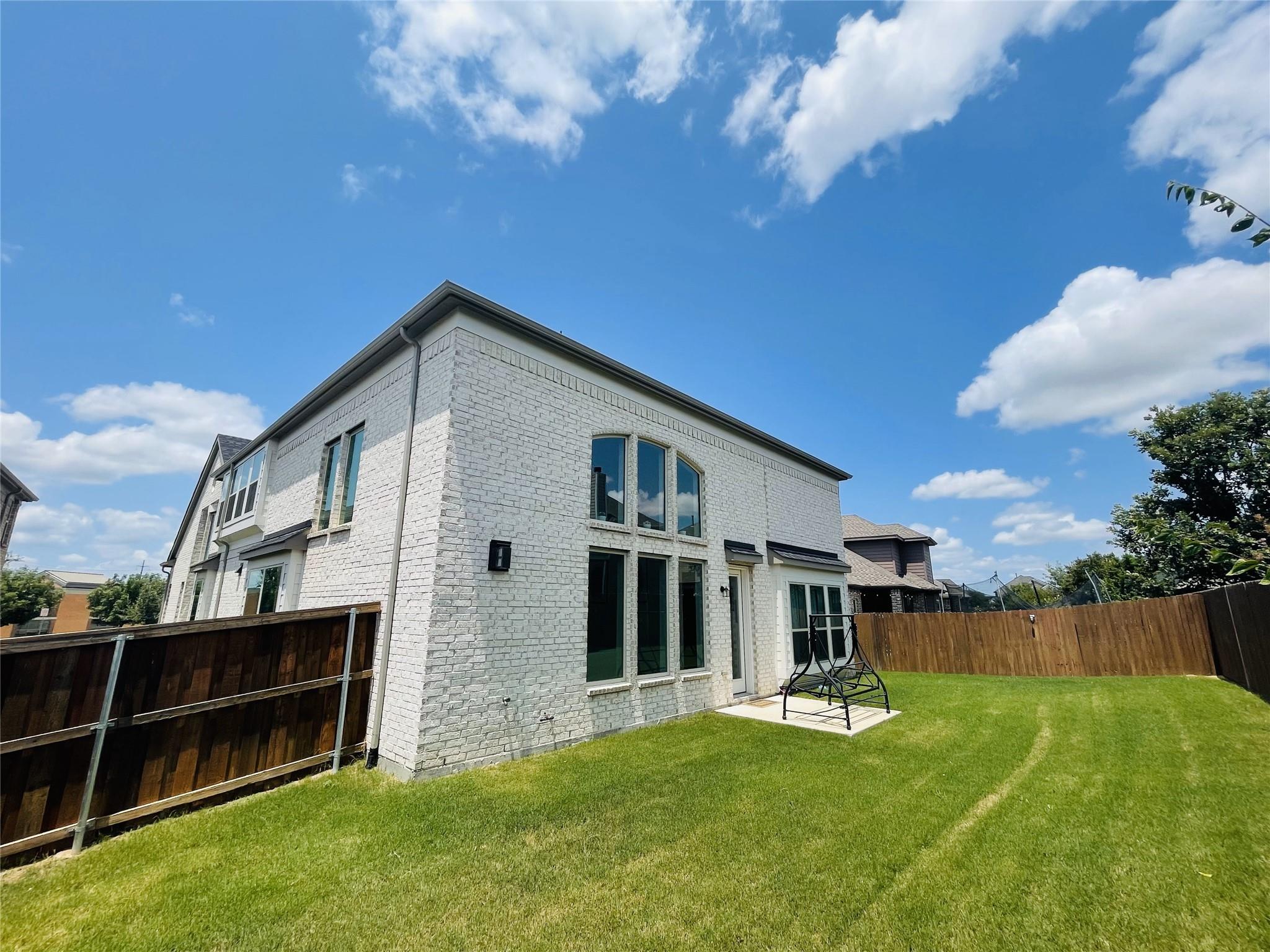 main property photo 38