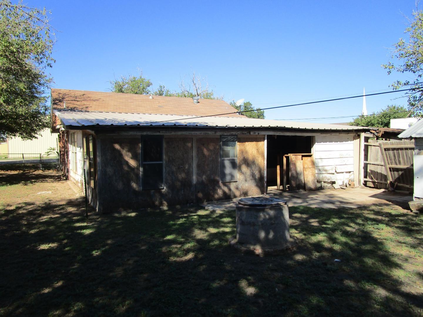 main property photo 9