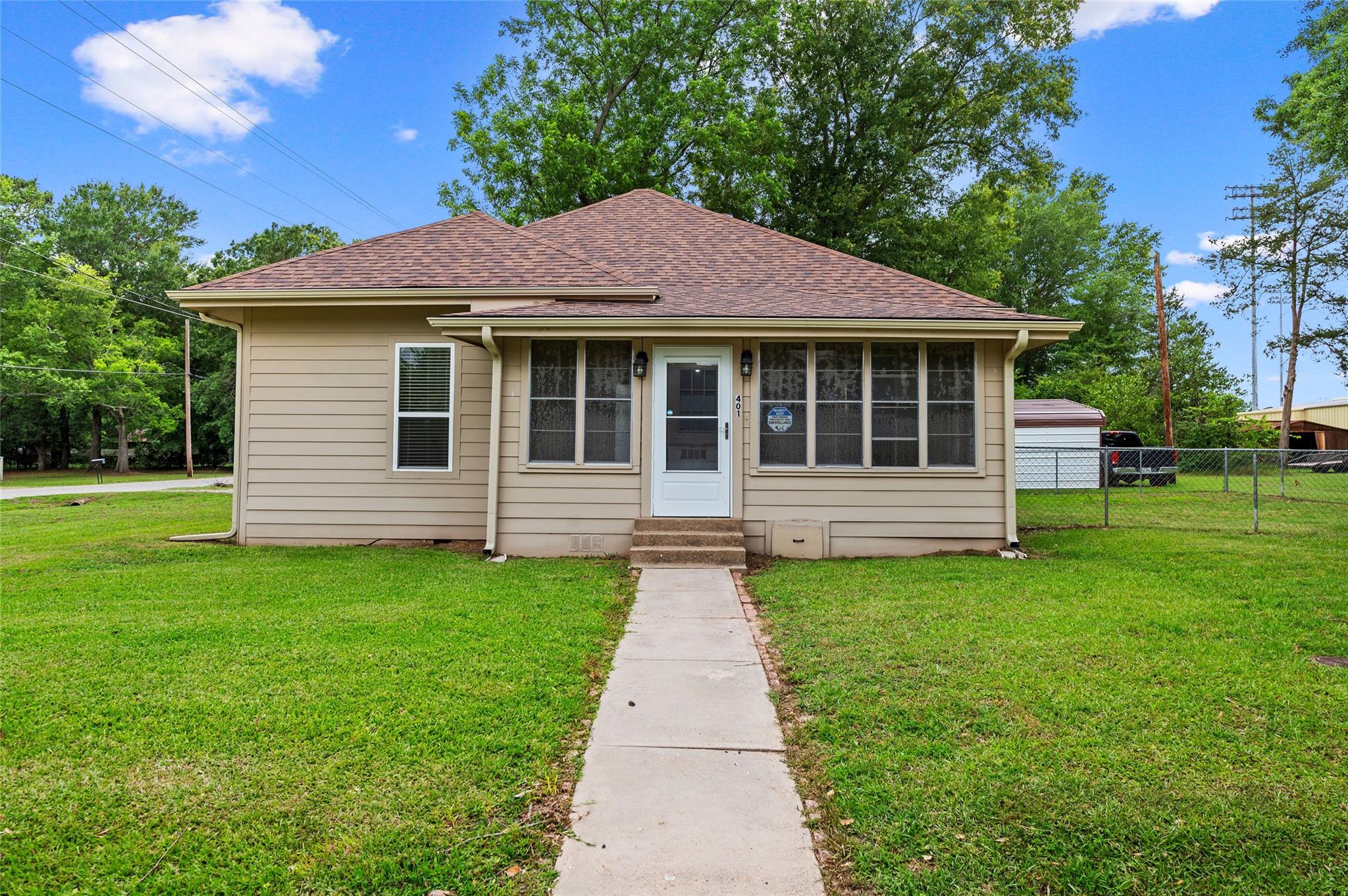 main property photo 0