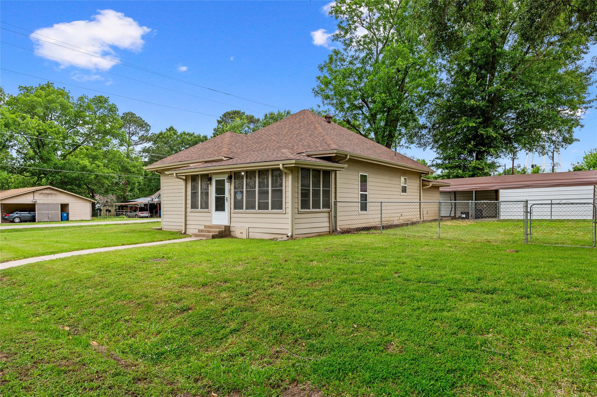 main property photo 1