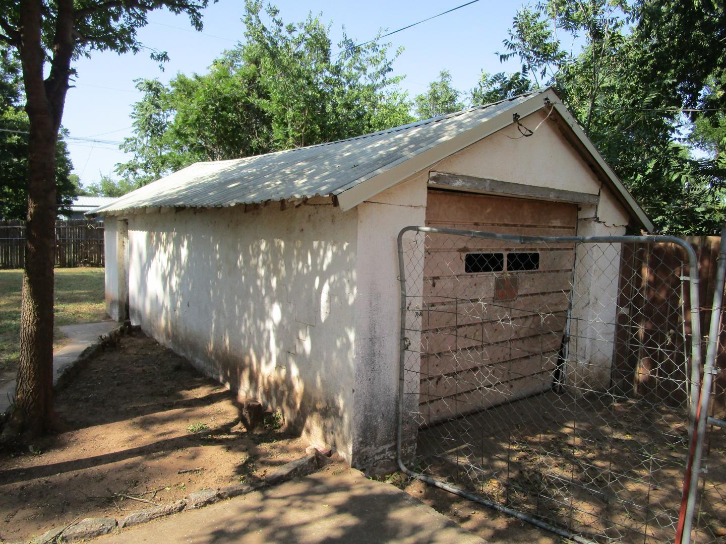 main property photo 5