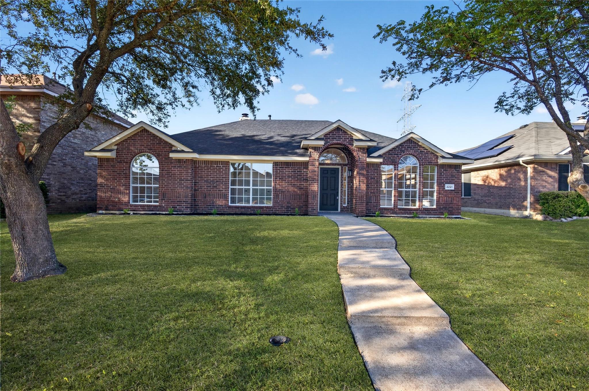 main property photo 0