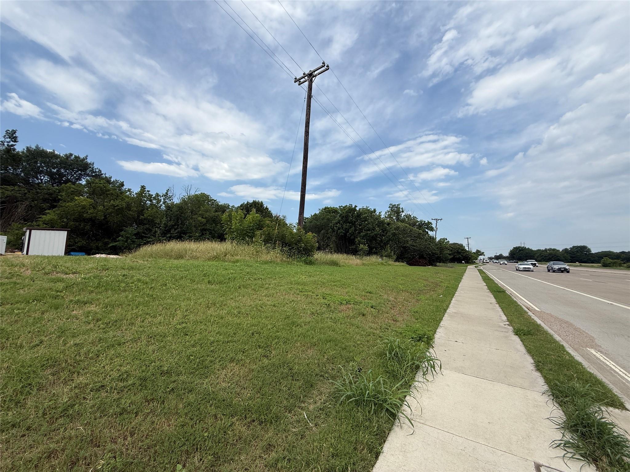 main property photo 16