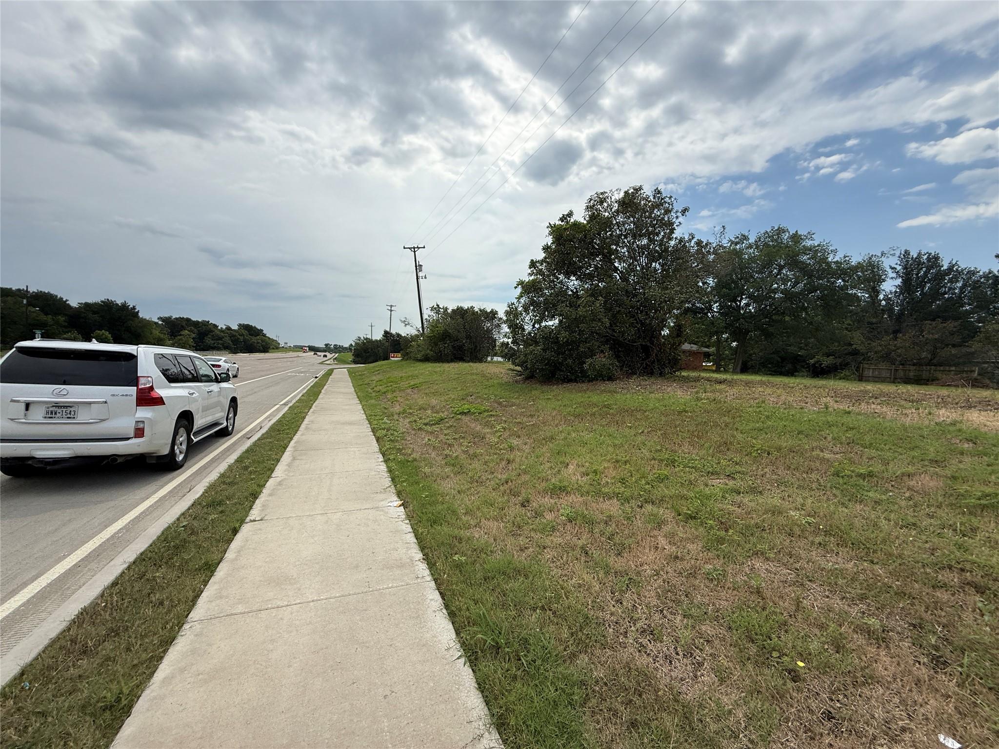main property photo 17