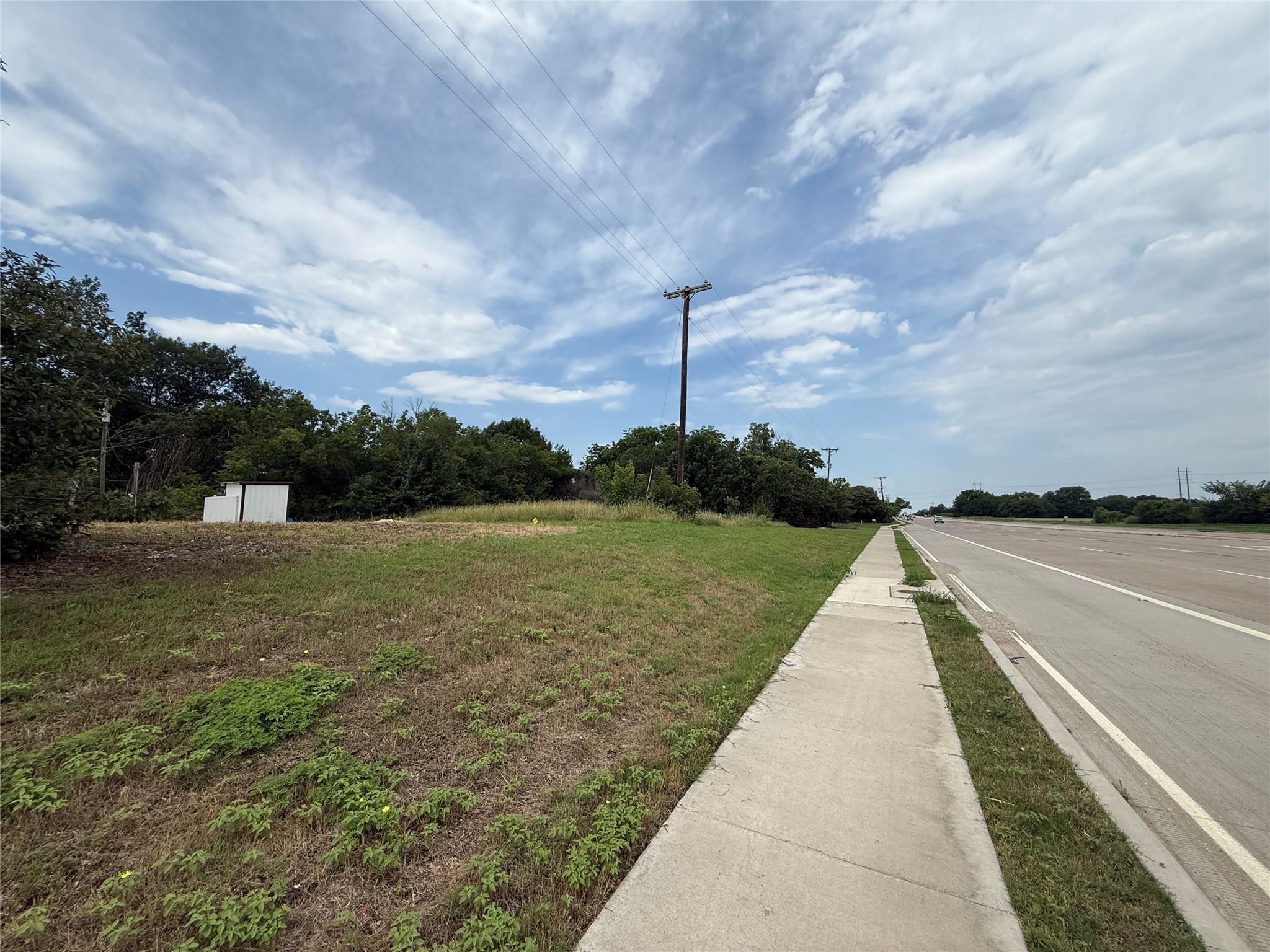 main property photo 18