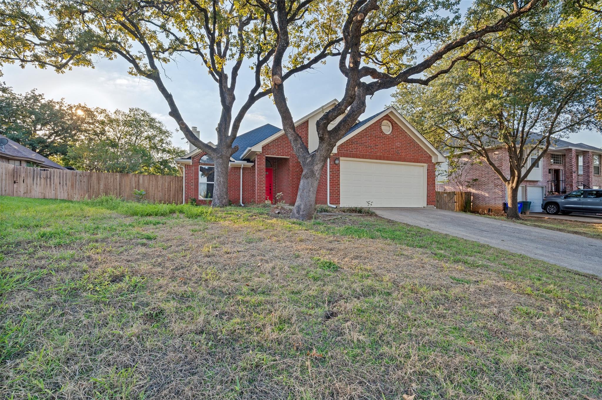 main property photo 0